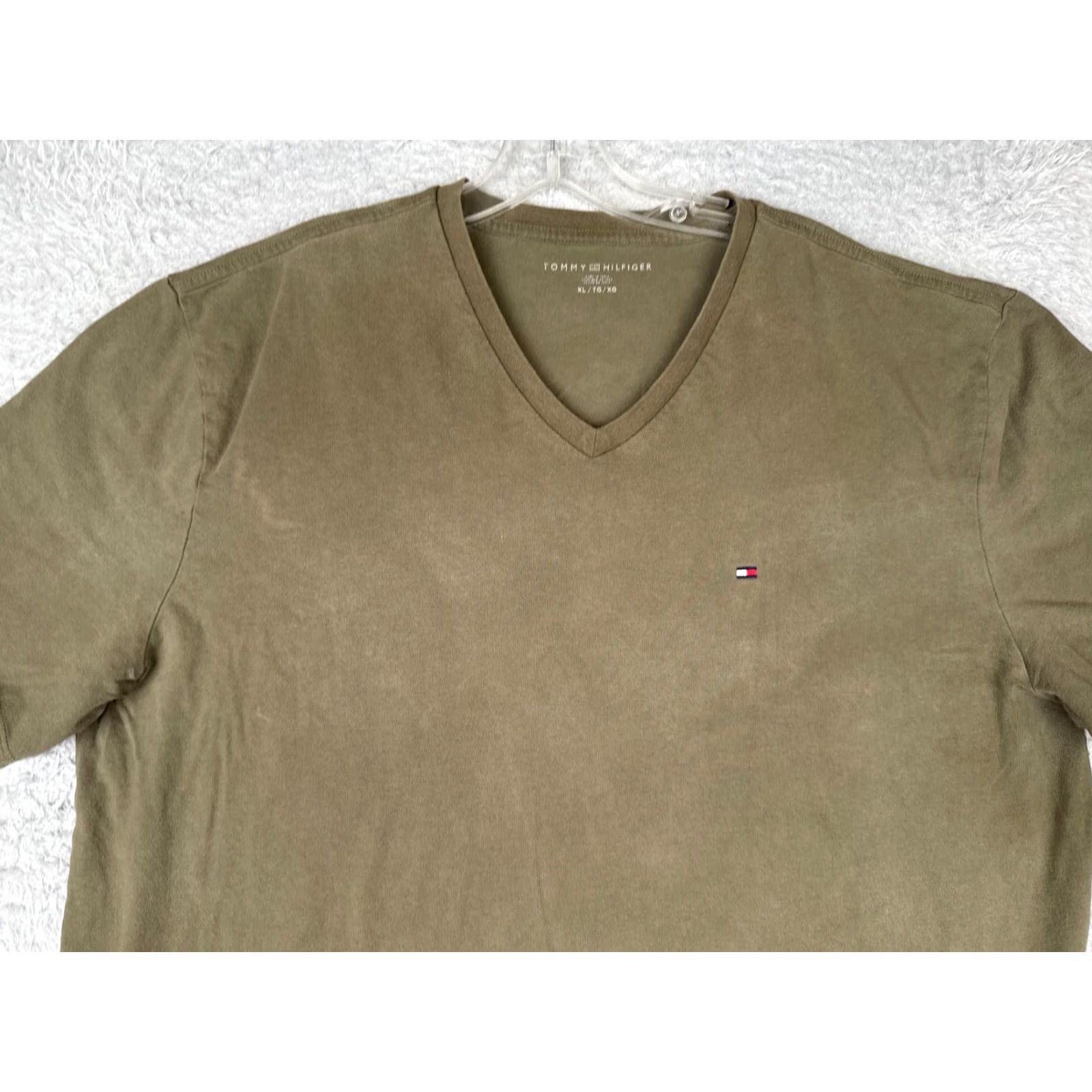 Tommy Hilfiger Tommy Hilfiger Shirt Adult XL Green V-Neck Cotton Jersey Short Sleeve Embroidered Logo Mens Size US XL / EU 56 / 4 - 4 Thumbnail