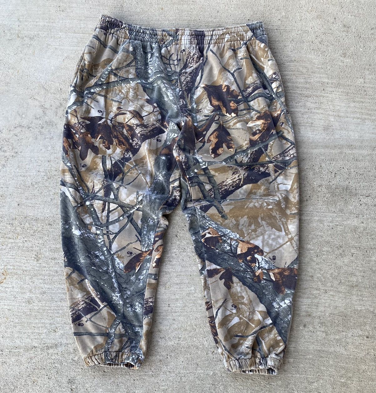 image of Mossy Oaks x Realtree Vintage 90’S Baggy Camouflage Realtree Sweatpants in Green, Men's (Size 38)