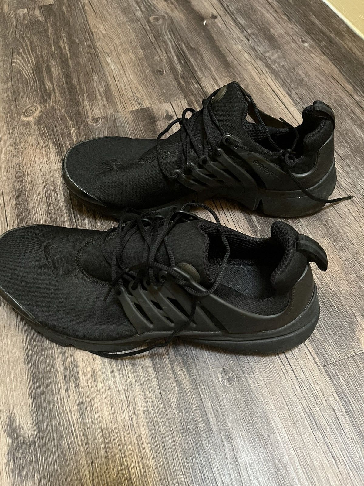 mens all black nike presto