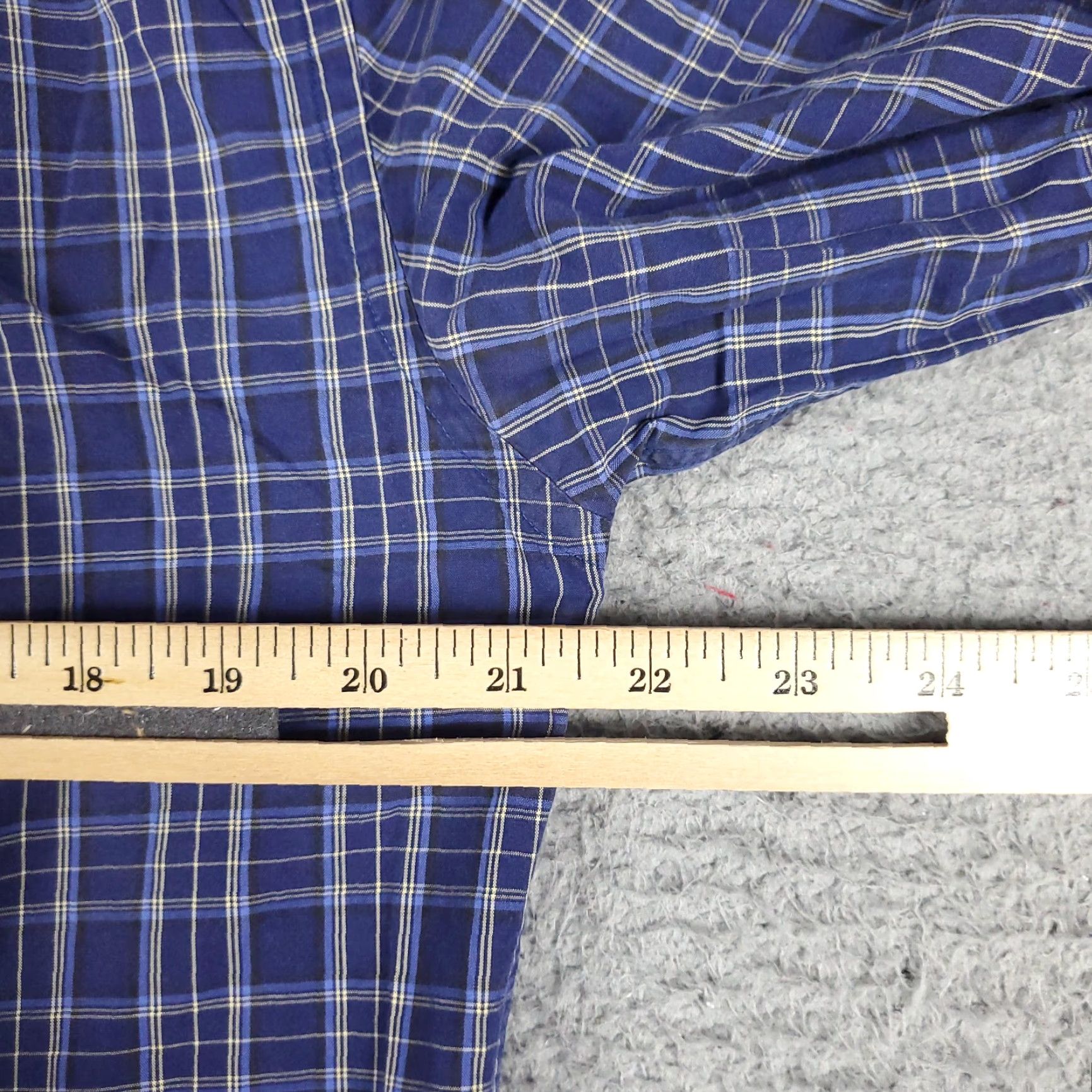 Tommy Hilfiger VINTAGE Tommy Hilfiger Shirt Mens 15.5 Blue Plaid Dress Shirt Long Sleeve Professional Casual Button Up Navy Blue Size 40R - 6 Thumbnail