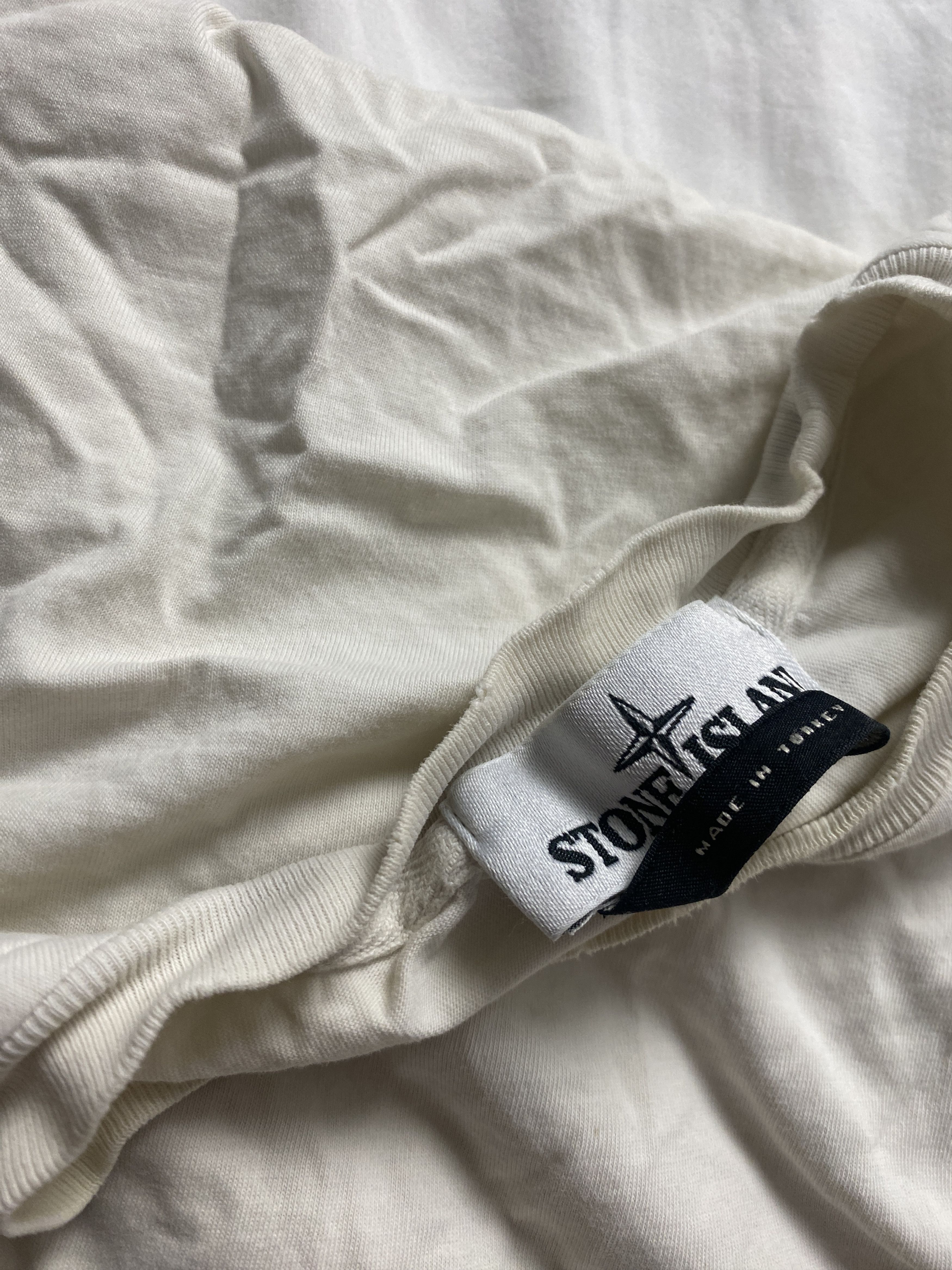 Stone Island Stone Island small logo t-shirt tee Size US XL / EU 56 / 4 - 7 Thumbnail