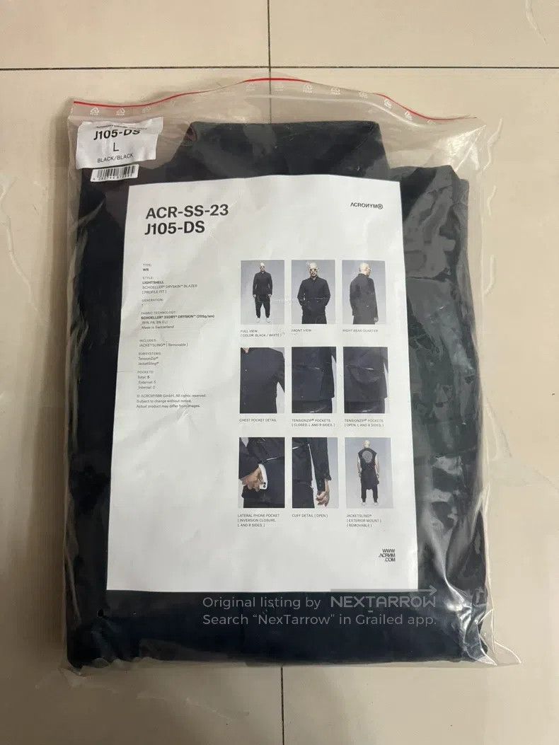 Acronym Acronym Black coat Size US L / EU 52-54 / 3 - 5 Thumbnail