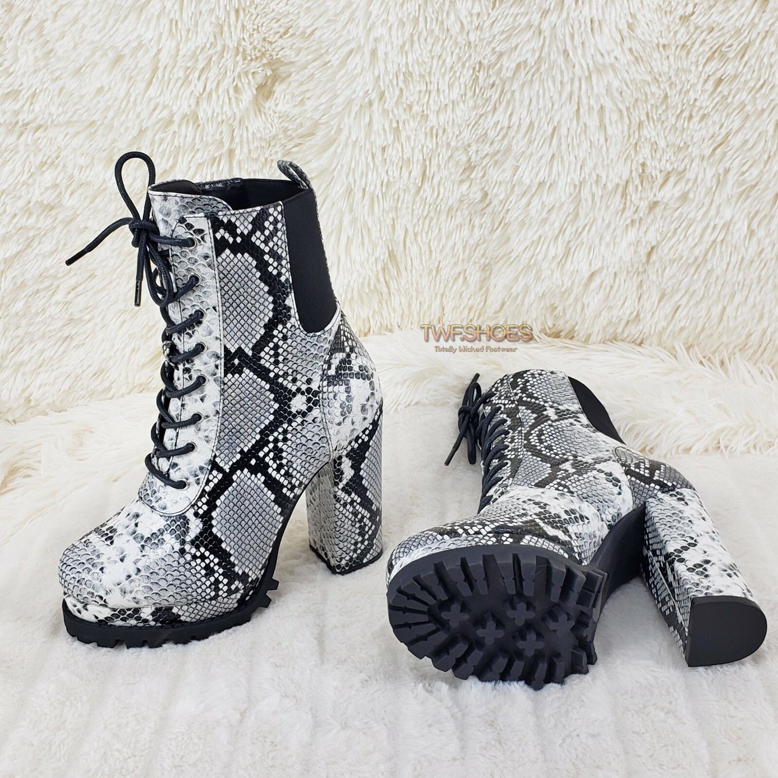 Other CR Winnie Lace Up Ankle Boots 4.5" Chunky Block Heels 6 -11 Size US 8.5 / IT 38.5 - 4 Thumbnail