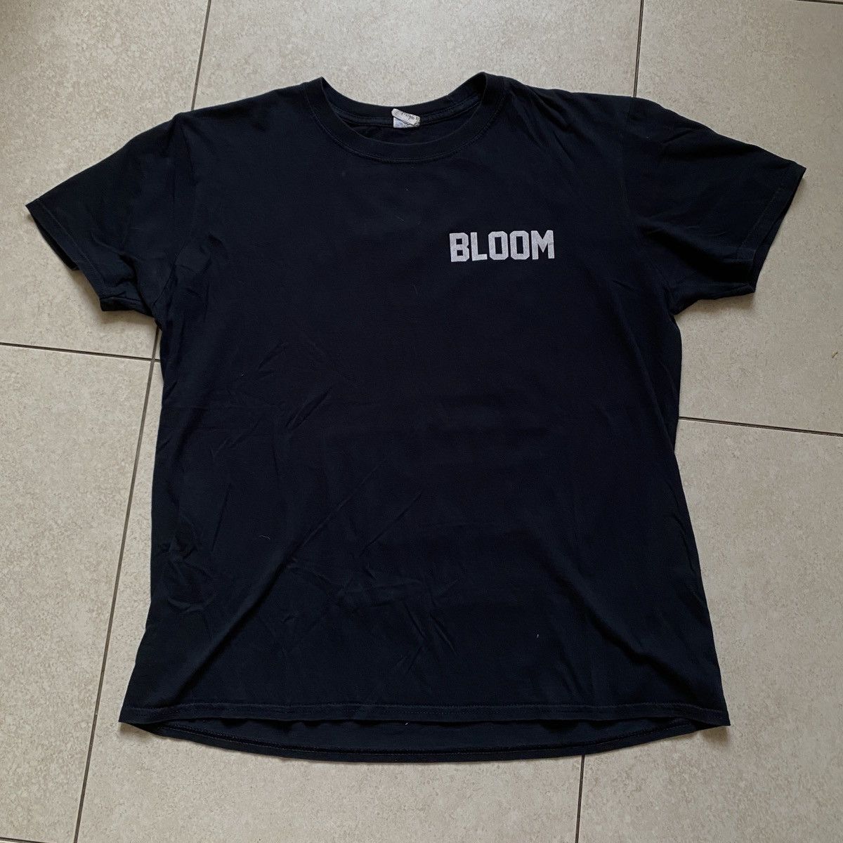 Band Tees Fall Out Boy 2016 Bloom Tour T Shirt Size US L / EU 52-54 / 3 - 2 Thumbnail
