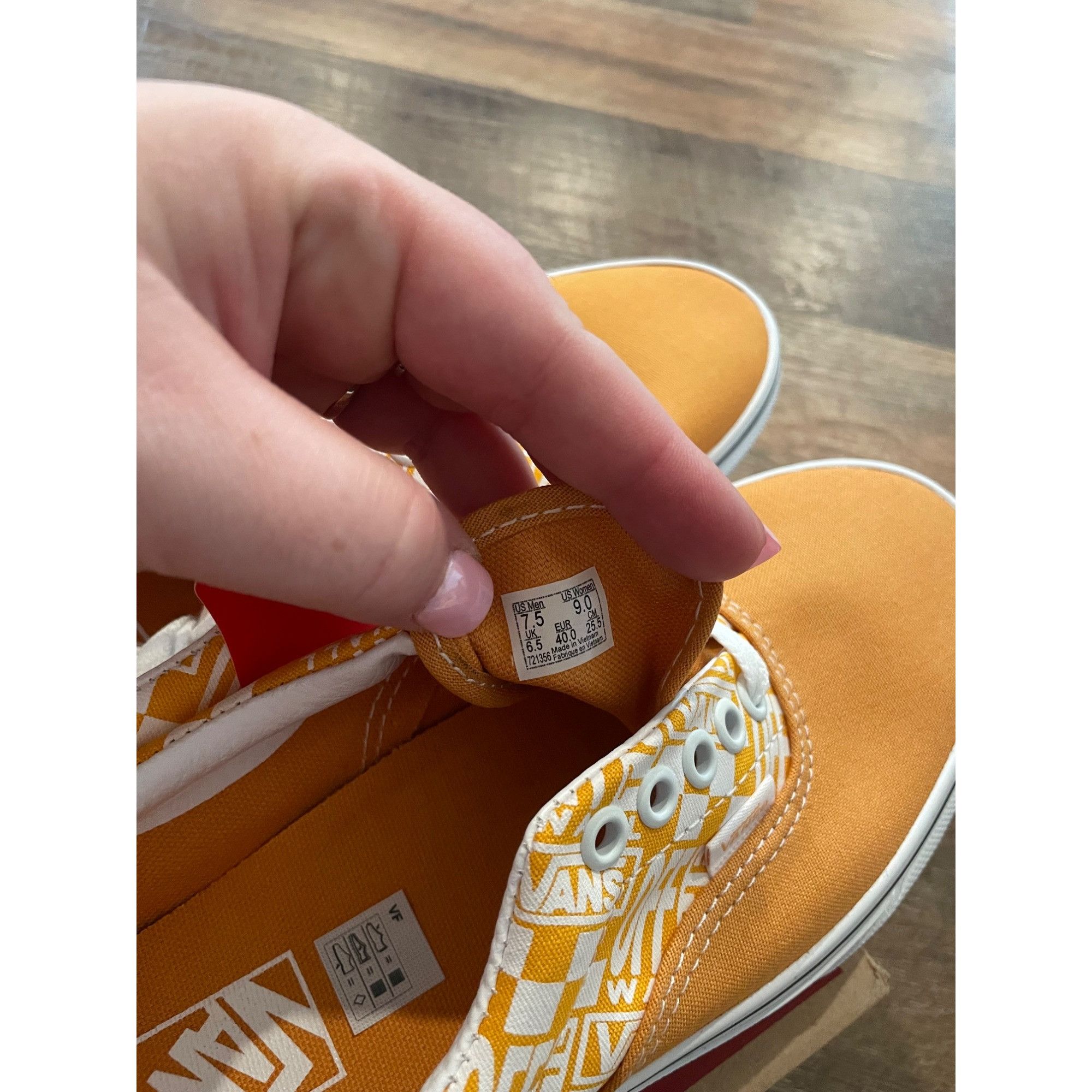 Vans Vans Era Off The Wall Golden Nugget VN0A54F13S61 Men’s 7.5 W Size US 7.5 / EU 40-41 - 7 Thumbnail