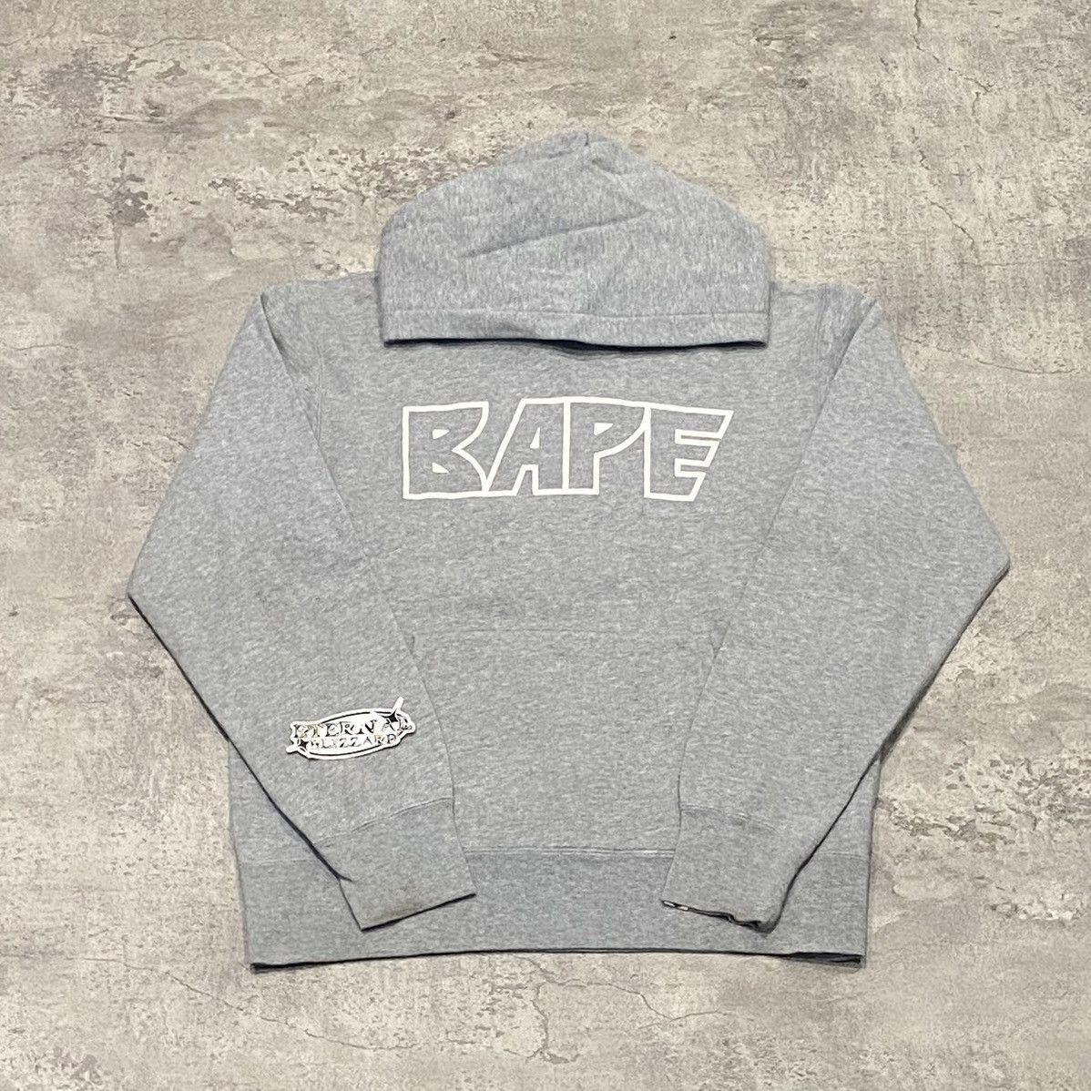Bape Bape Kiss Logo Pullover Hoodie Gray Size US L / EU 52-54 / 3 - 1 Thumbnail