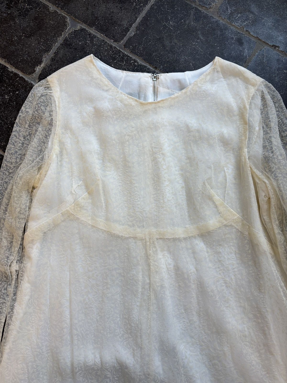 Vintage 1960s Lace Wedding Dress True Vintage Bridal Floor Length Size L / US 10 / IT 46 - 10 Thumbnail