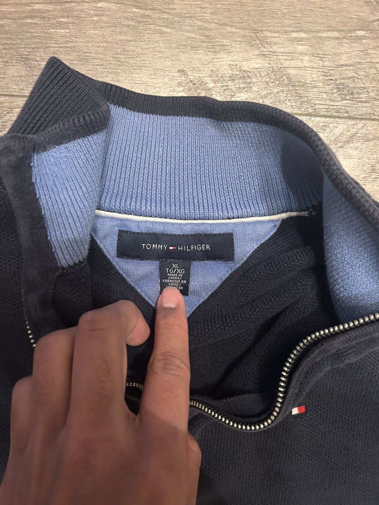 Tommy Hilfiger × Vintage Navy Tommy Hilfiger quarter zip sweater Size US XL / EU 56 / 4 - 3 Thumbnail