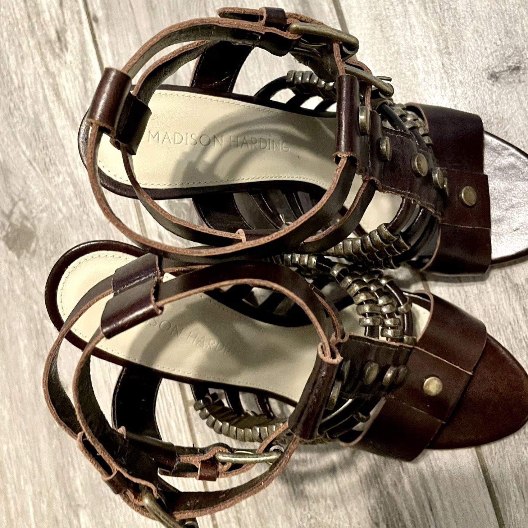 Madison VINTAGE? NWOT MADISON HARDING Brown Leather Wood Chunky Heel Sandals Gladiator 8.5 Brazil Size US 9 / IT 39 - 7 Thumbnail