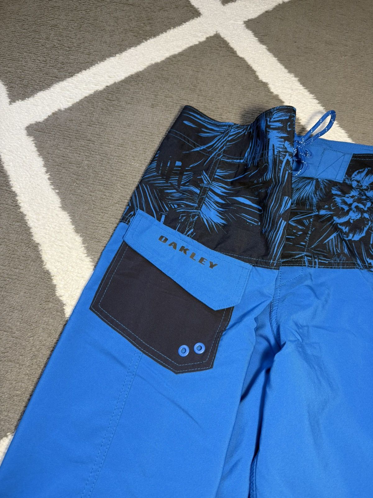 Oakley Oakley Board Shorts men’s surfing swimming trunks 34 Size US 34 / EU 50 - 7 Thumbnail