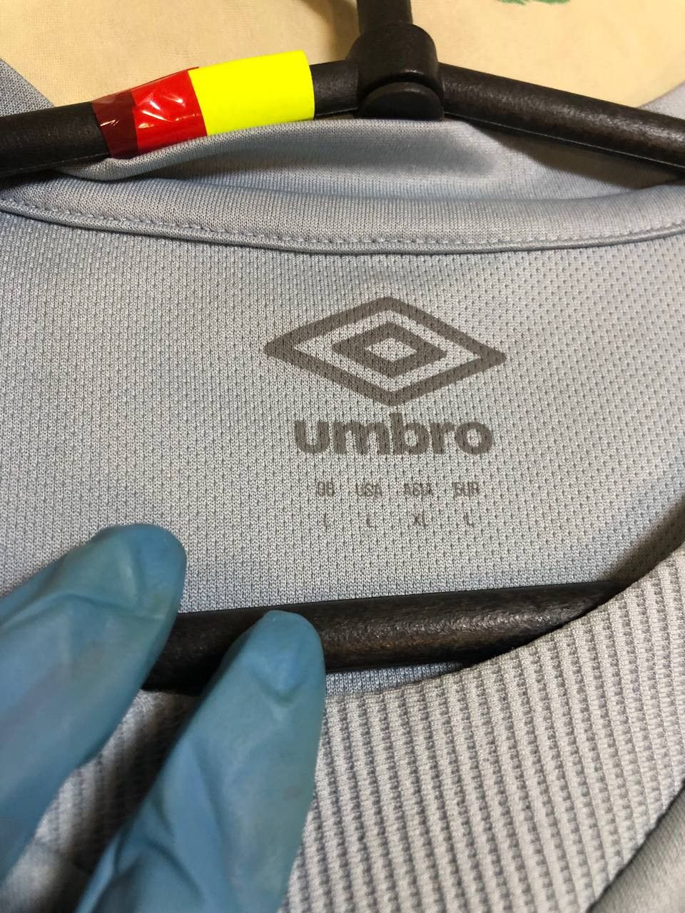 Umbro Blockore Umbro England Rugby Jersey World Cup Drill Size US L / EU 52-54 / 3 - 16 Thumbnail