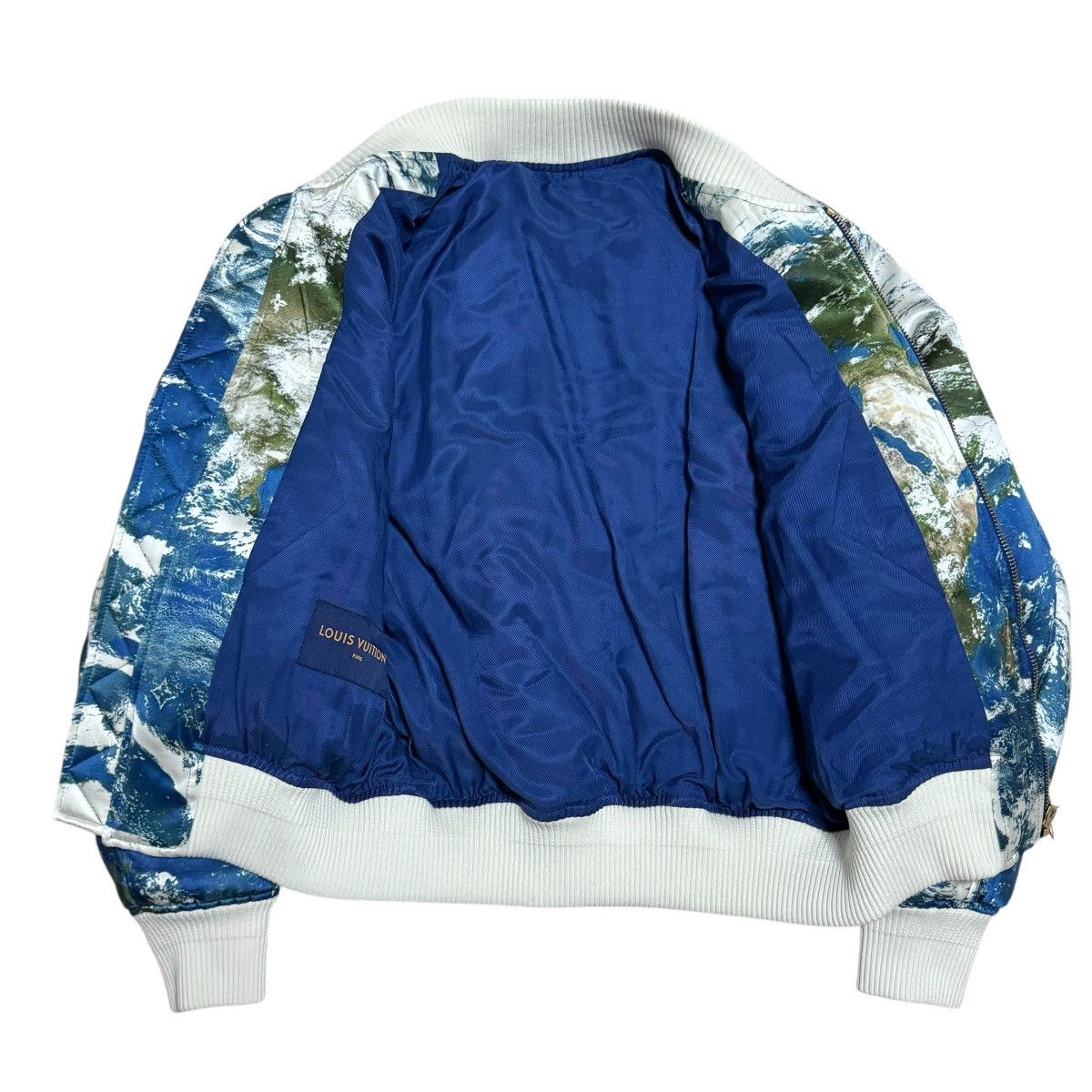 Louis Vuitton LOUIS VUITTON × Pharrell 25SS Earth Map Silk Bomber Jacket Size US S / EU 44-46 / 1 - 8 Thumbnail
