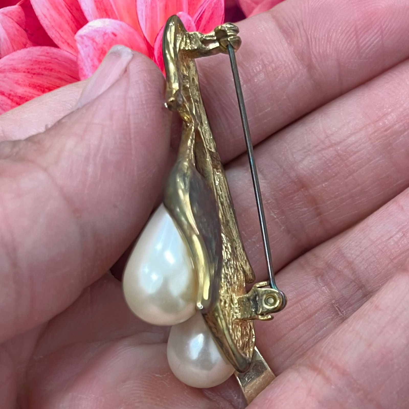 Other Vintage 70s Pearl and Crystal Stone Gold Brooch Double Pearl Size ONE SIZE - 4 Thumbnail
