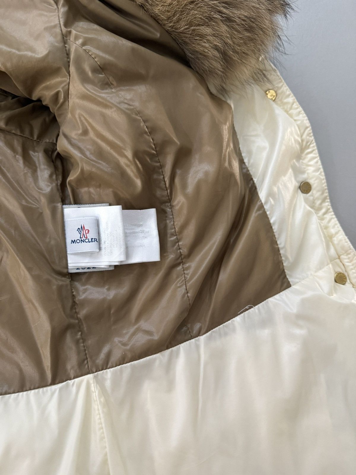 Moncler Moncler Jacket for women’s Size M / US 6-8 / IT 42-44 - 5 Thumbnail