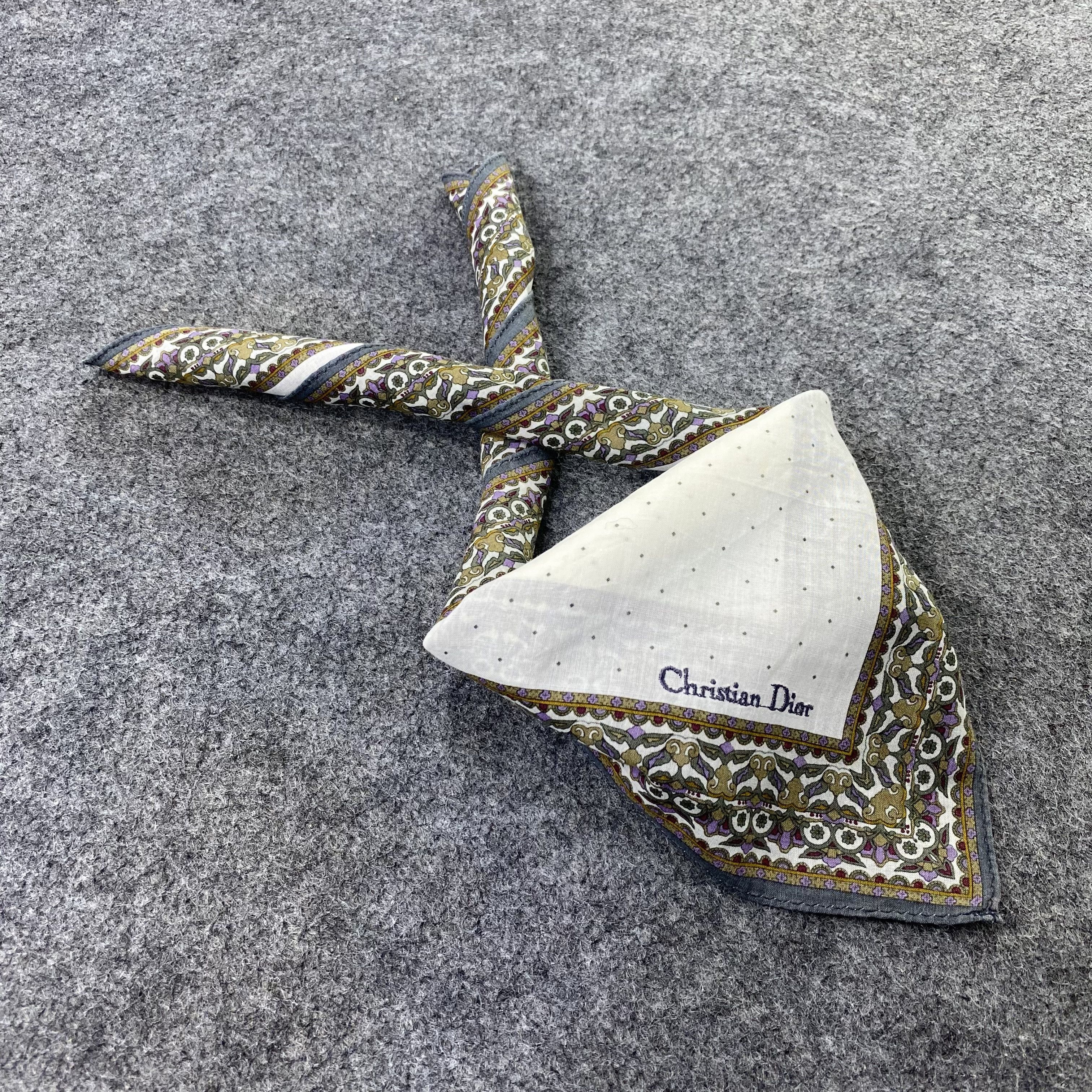 Designer Christian Dior Handkerchief Neckerchief Bandana-B1605 Size ONE SIZE - 1 Thumbnail