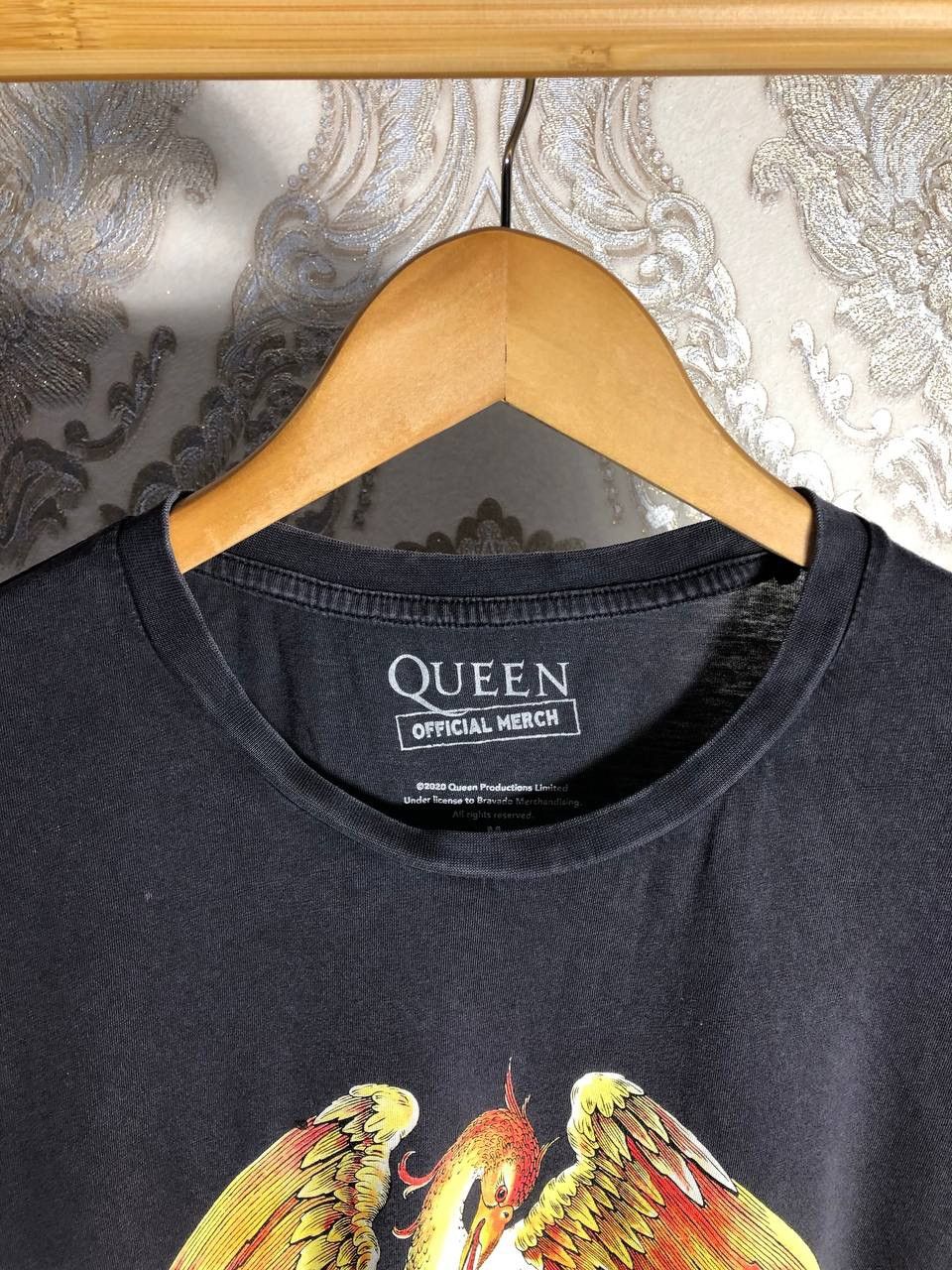 Vintage VERY RARE QUEEN OFFICIAL MERCH TOUR ROCK T-SHIRT Y2K 90s Size US M / EU 48-50 / 2 - 3 Thumbnail