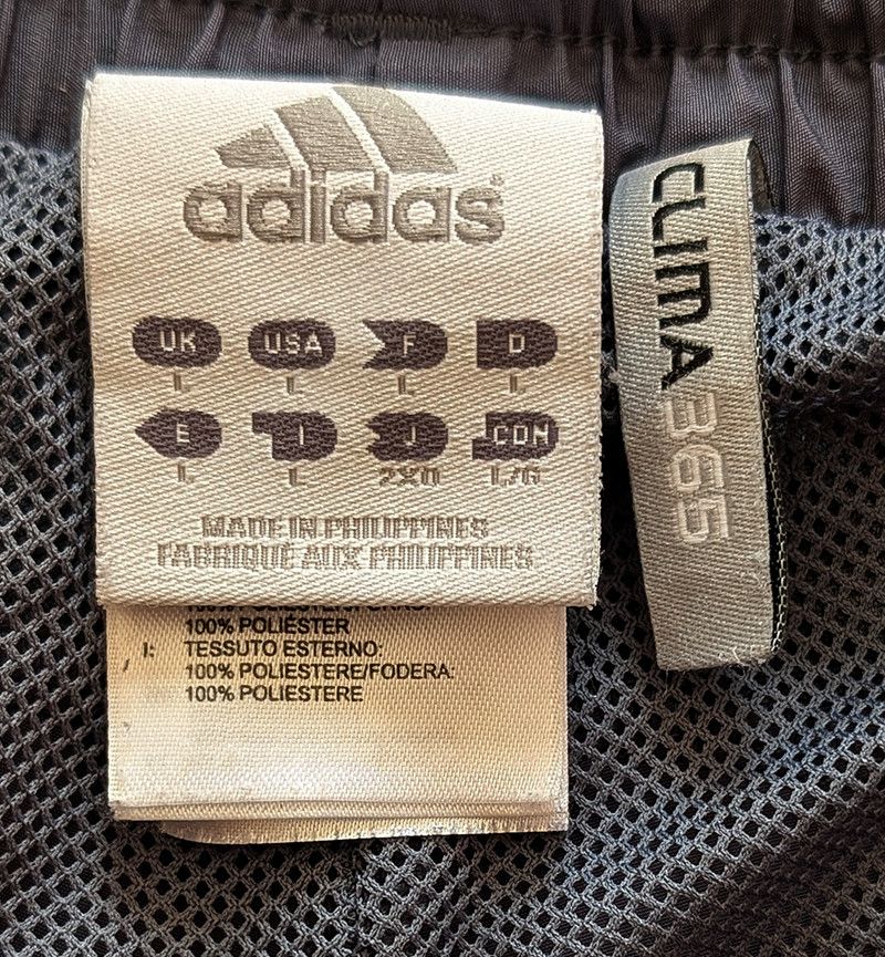 Adidas Vintage Adidas Nylon Baggy trackpants Size US 34 / EU 50 - 5 Thumbnail