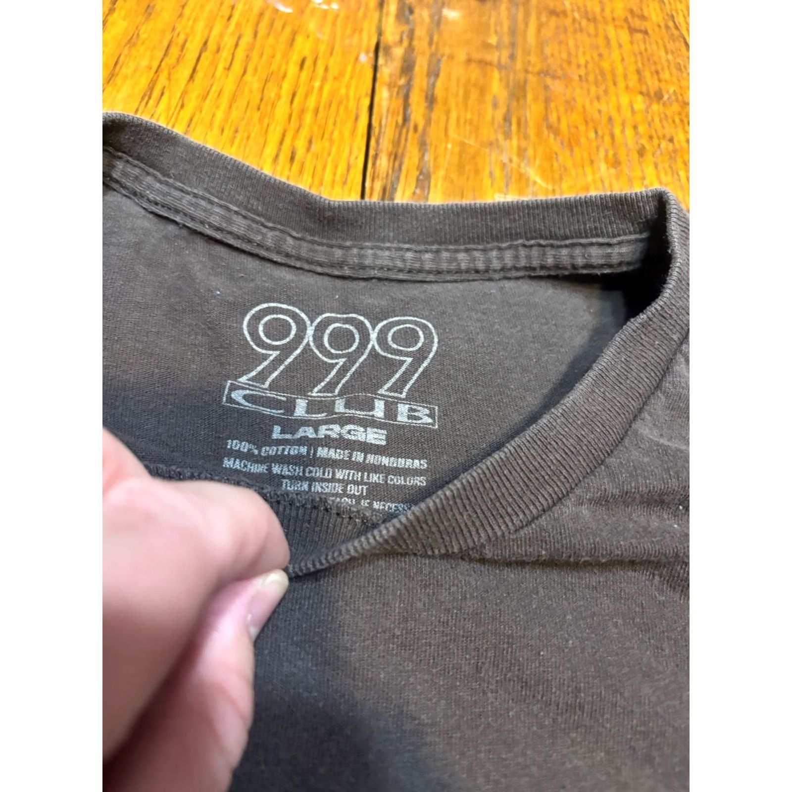 Vintage 999 Club T Shirt L Let's Remain Positive Chicago Brown Mens Size US L / EU 52-54 / 3 - 3 Thumbnail