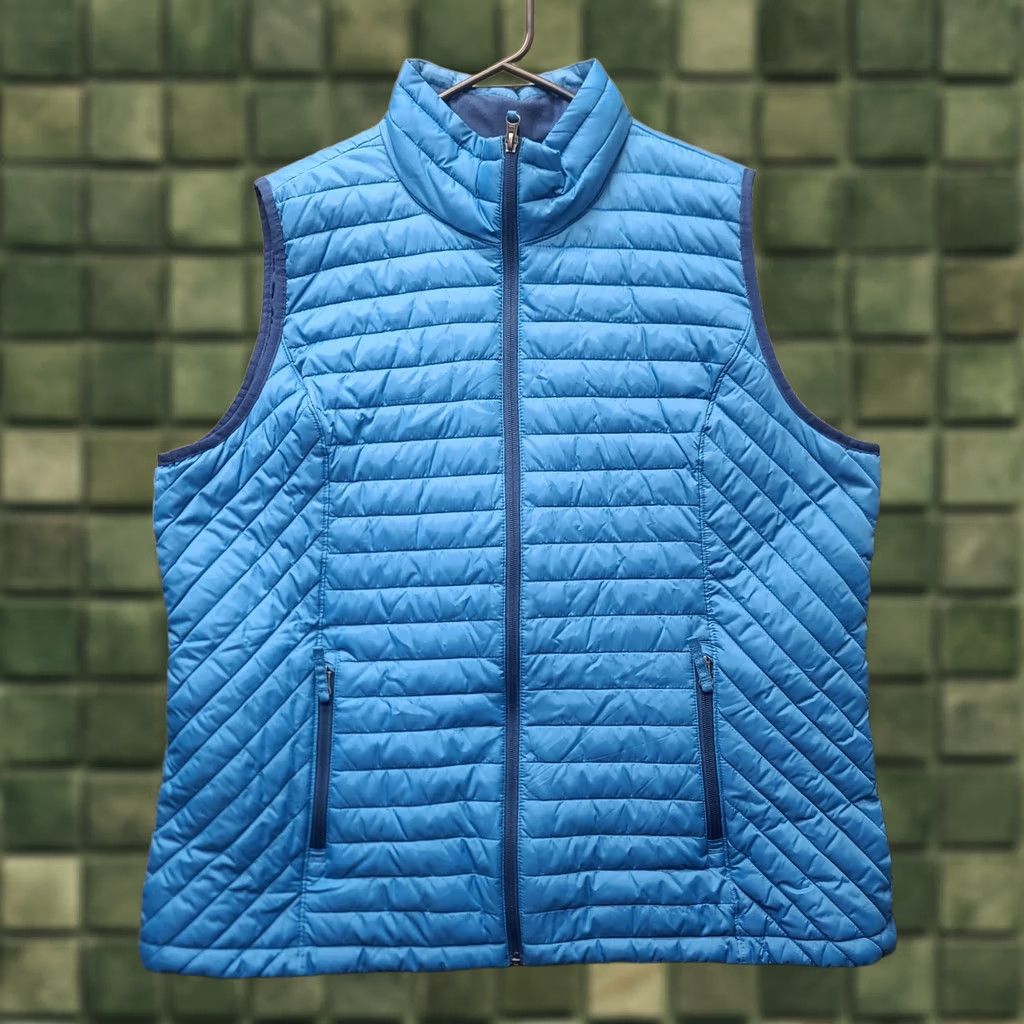 Vintage Duluth Vest Womens 2XL Quilted Puffer Zip Regular Fit Blue Nylon Vest Quilted Insulated Water Resistant Wind-Resistant 2XL Womens Size XXL / US 16-18 / IT 52-54 - 1 Thumbnail