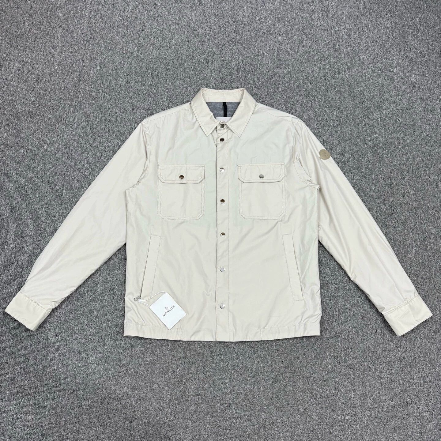 Moncler Moncler Delly Giubbotto Smart Casual Unused 2 Size M / US 6-8 / IT 42-44 - 1 Thumbnail