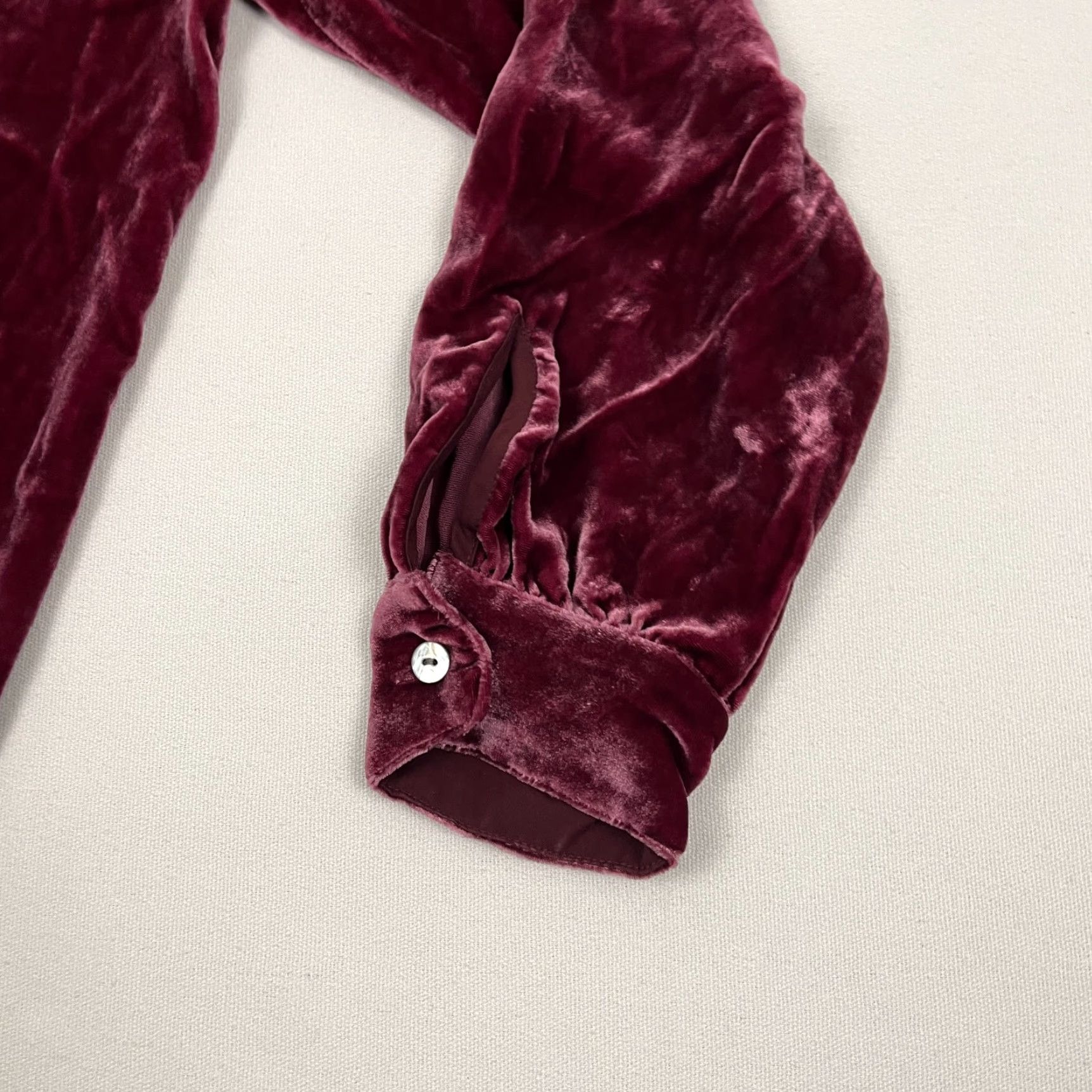 J. Jill J. Jill Blouse Top Womens Small Red Silk Blend Velvet Bordeaux Gothic Y2K Shirt Top Casual Womens Small Red Velvet Silk Blend Gothic Y2K Size S / US 4 / IT 40 - 7 Thumbnail