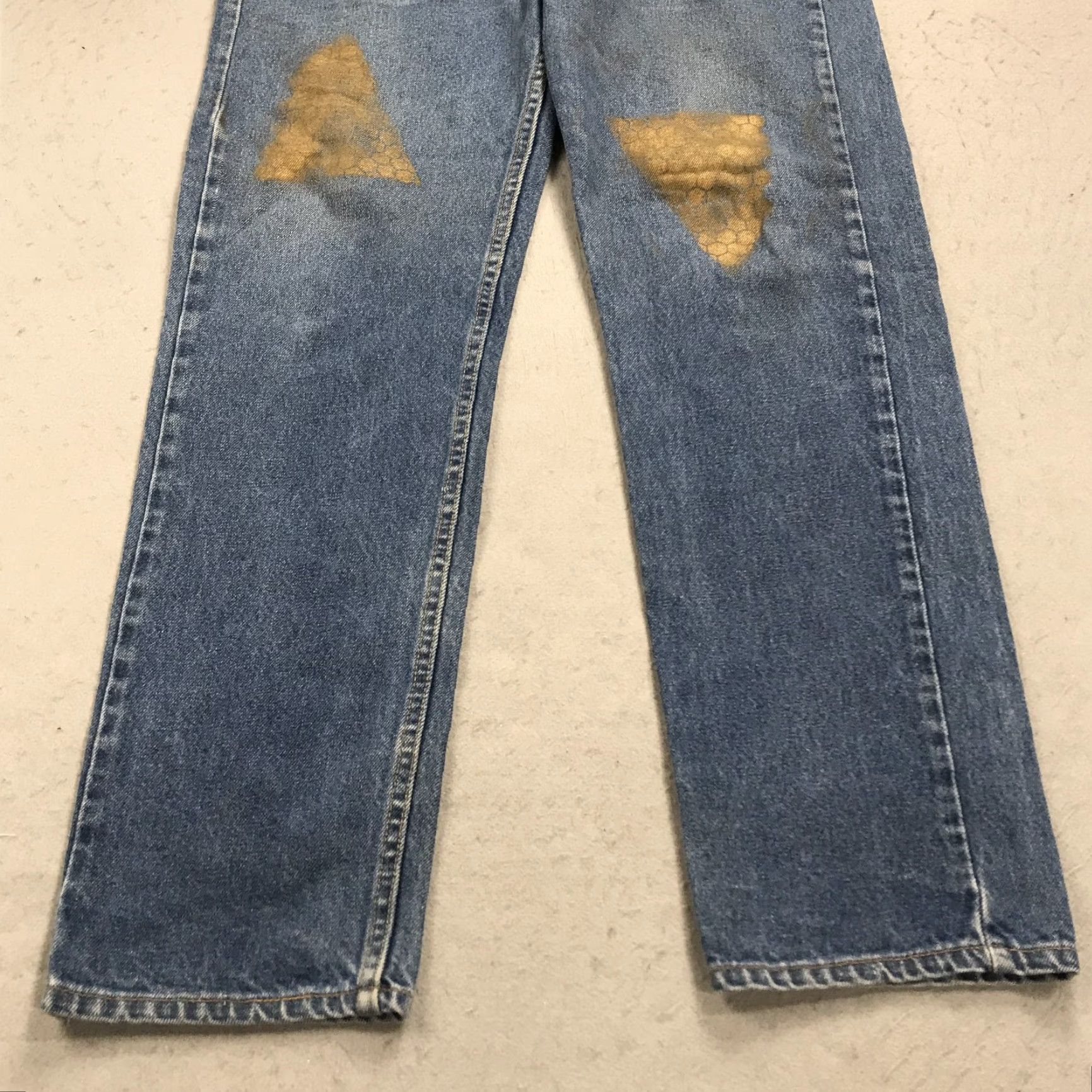 Levi's VINTAGE Levi's 505 Jeans Mens 36x32 Blue Regular Straight Denim Orange Tab Paint Jeans Mens 36x32 Blue Regular Straight Denim 80s 90s USA Men Size US 36 / EU 52 - 4 Thumbnail