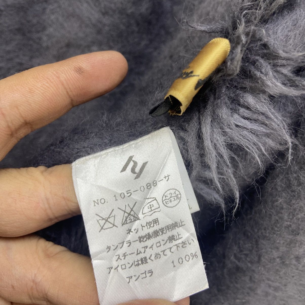 Japanese Brand 🔥Japanese Brand Yukiko Hanai Buttonless Angora Wool Size L / US 10 / IT 46 - 22 Thumbnail