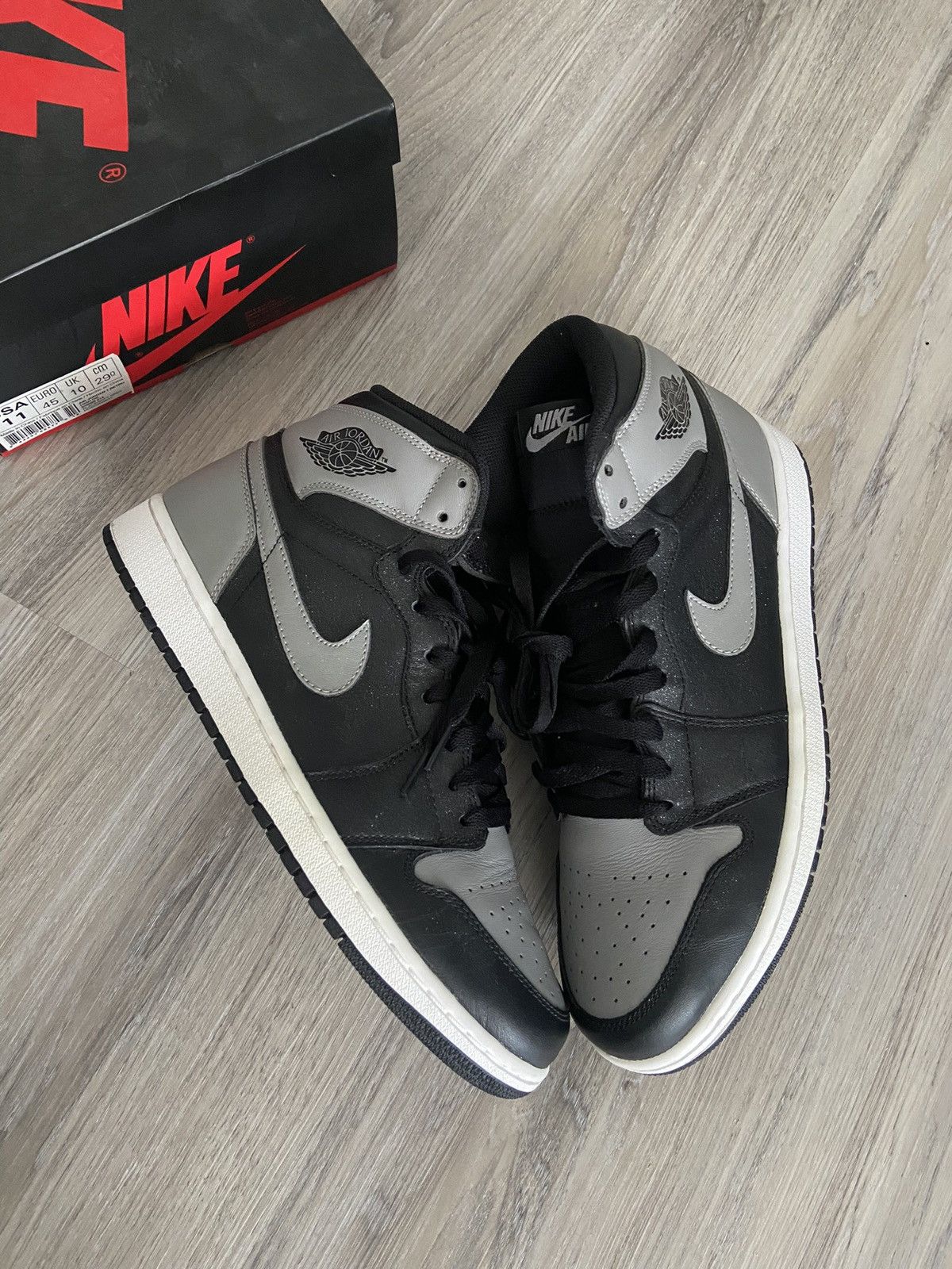 Jordan Brand 2013 Jordan 1 High OG Shadow Size US 11 / EU 44 - 1 Thumbnail