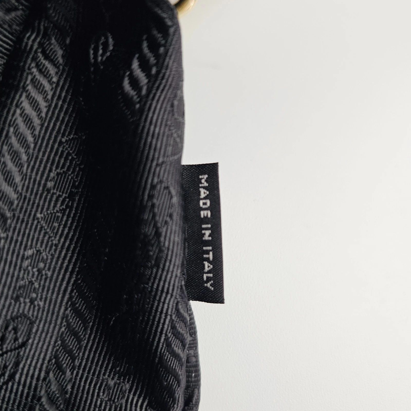 Prada PRADA Re-Edition 2005 Black Saffiano Shoulder Bag Size ONE SIZE - 5 Thumbnail