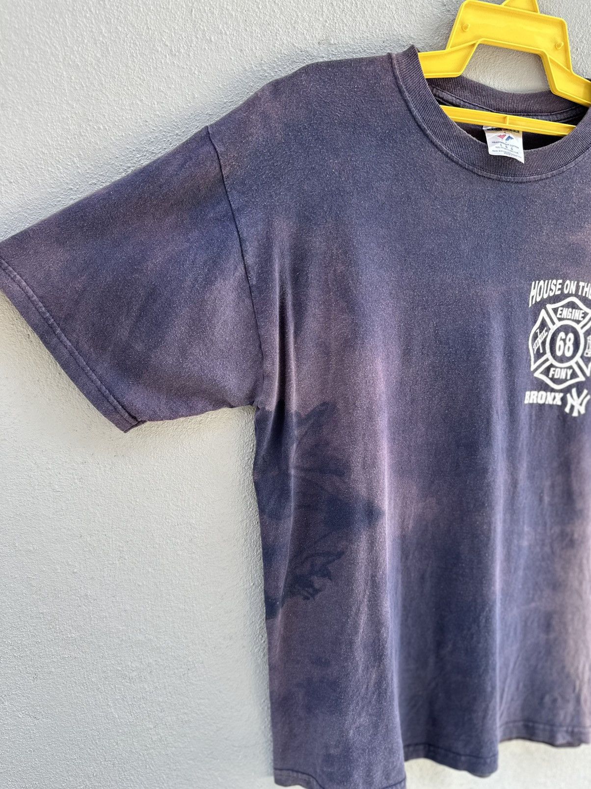 Rap Tees Thrashed Vintage FDNY House On The Hill Brony Sun Faded T Size US L / EU 52-54 / 3 - 6 Thumbnail