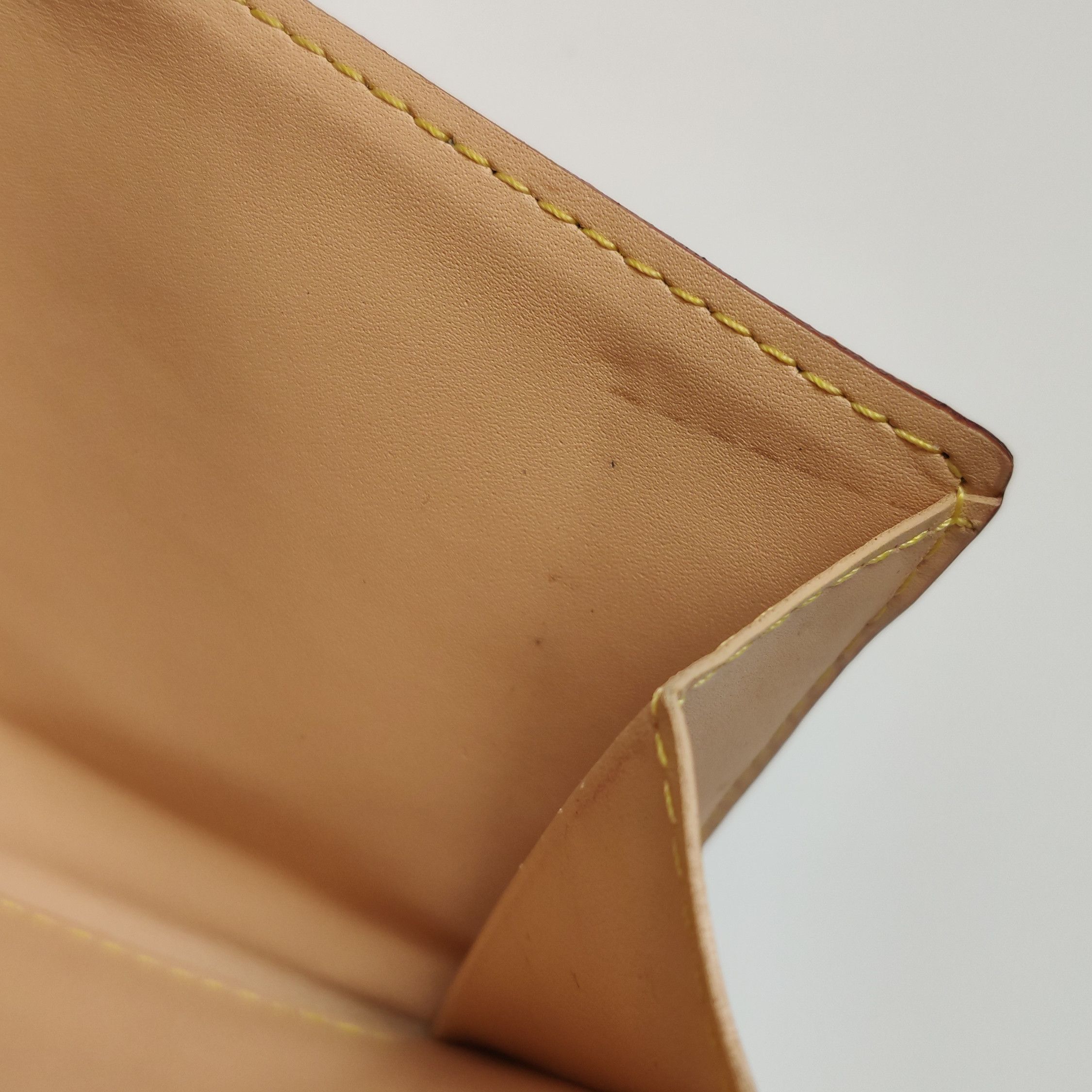 Louis Vuitton Louis Vuitton (LV) Vegetable Tanned Leather Black Tricolor Size ONE SIZE - 4 Thumbnail