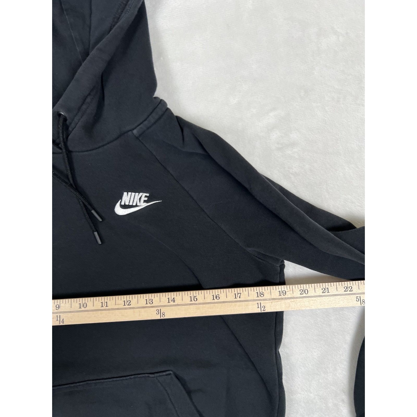 Nike Vintage Nike Black Hoodie Sweatshirt Women's XS Y2K Embroide Size XS / US 0-2 / IT 36-38 - 4 Thumbnail