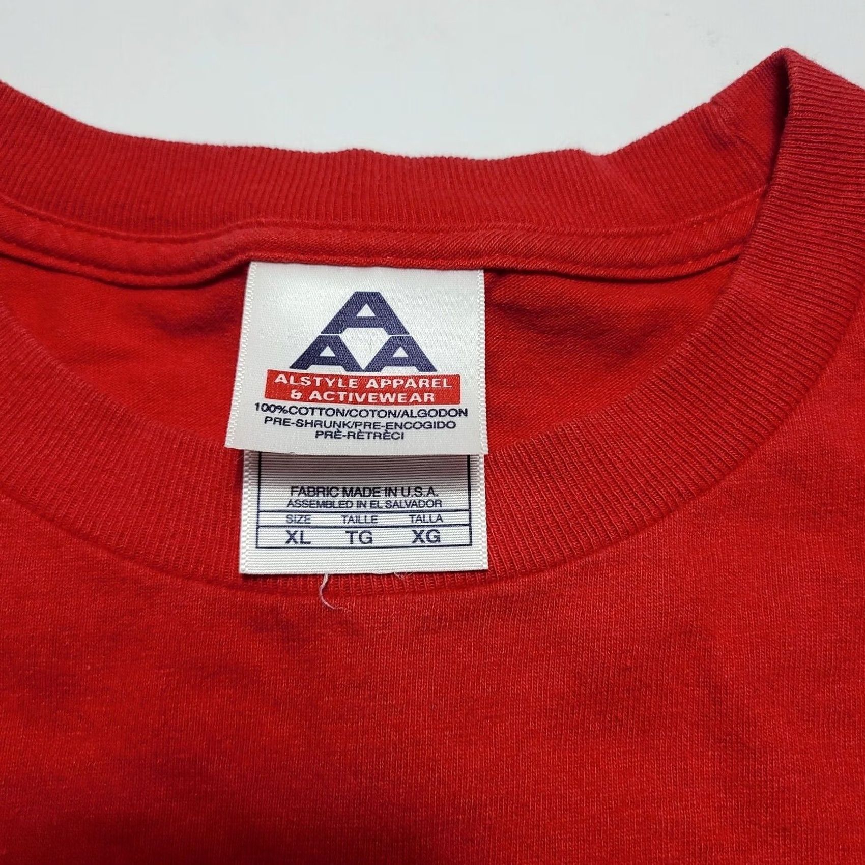 AAA VINTAGE Grababootie And Pinch Graphic Red T-Shirt Humor XL Unisex Adults Short Sleeve Regular Size XL Mens Womens Boys Girls Size US XL / EU 56 / 4 - 3 Thumbnail