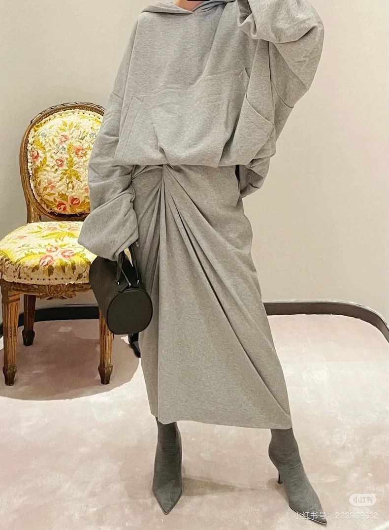 Dries Van Noten DRIES VAN NOTEN size:S Grey pleated skirt Size 22" - 8 Thumbnail