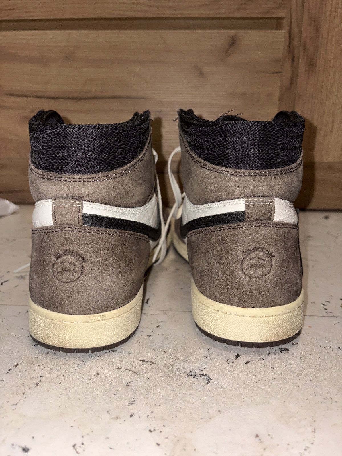 Jordan Brand Jordan 1 Retro High OG SP Travis Scott mocha Size US 11 / EU 44 - 11 Thumbnail
