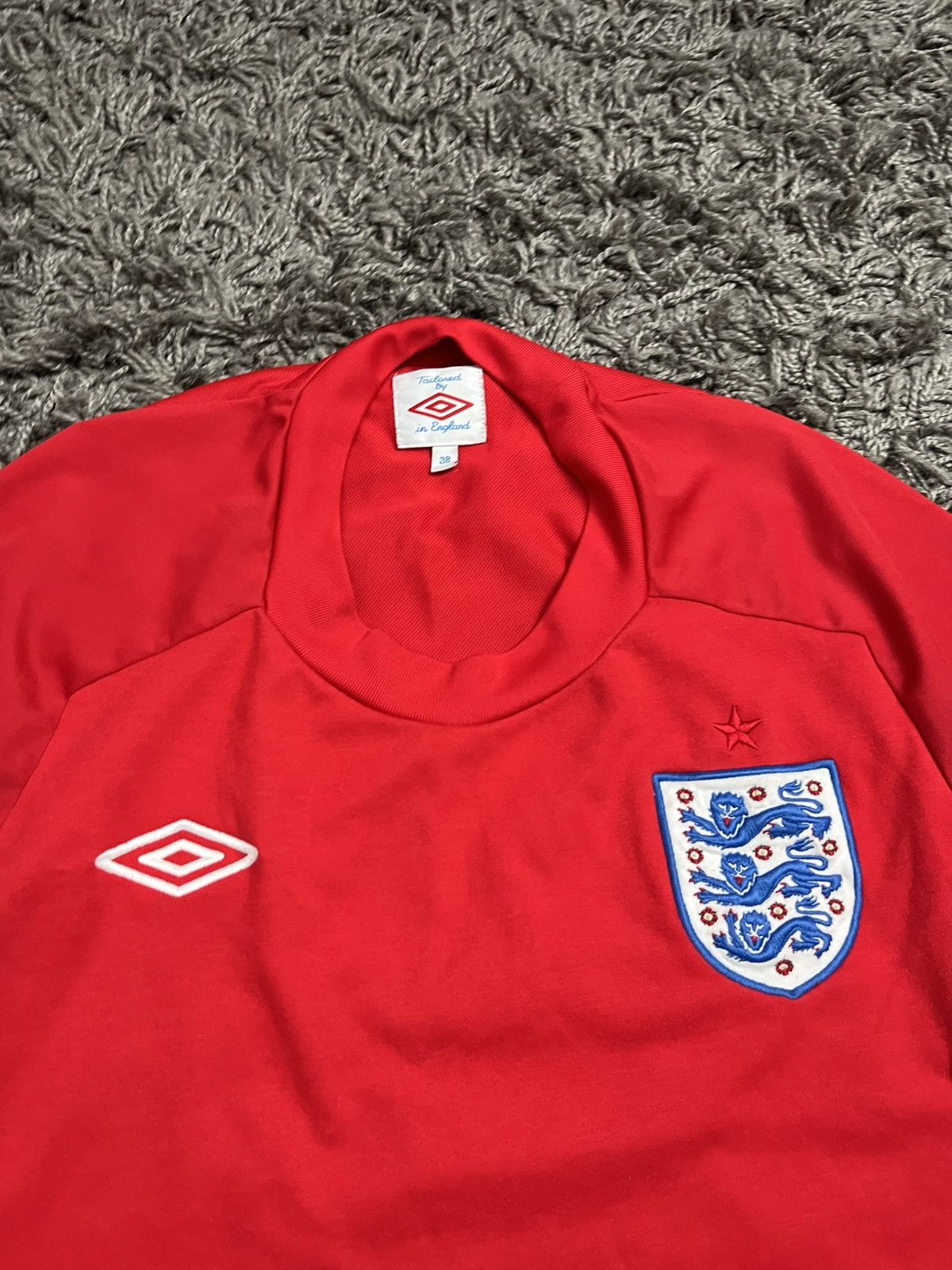 Umbro Vintage Umbro England 2010 World Cup Away Jersey Size US S / EU 44-46 / 1 - 3 Thumbnail