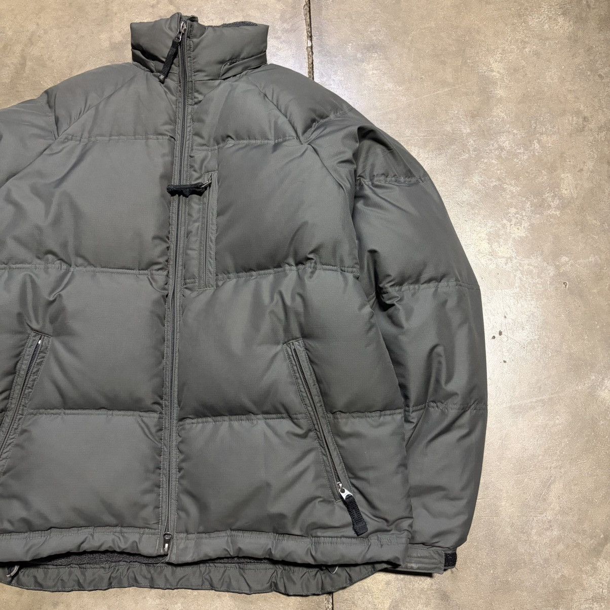Old Navy Vintage Old Navy Puffer Jacket Quilted Down Nuptse Gorpcore Size US M / EU 48-50 / 2 - 3 Thumbnail