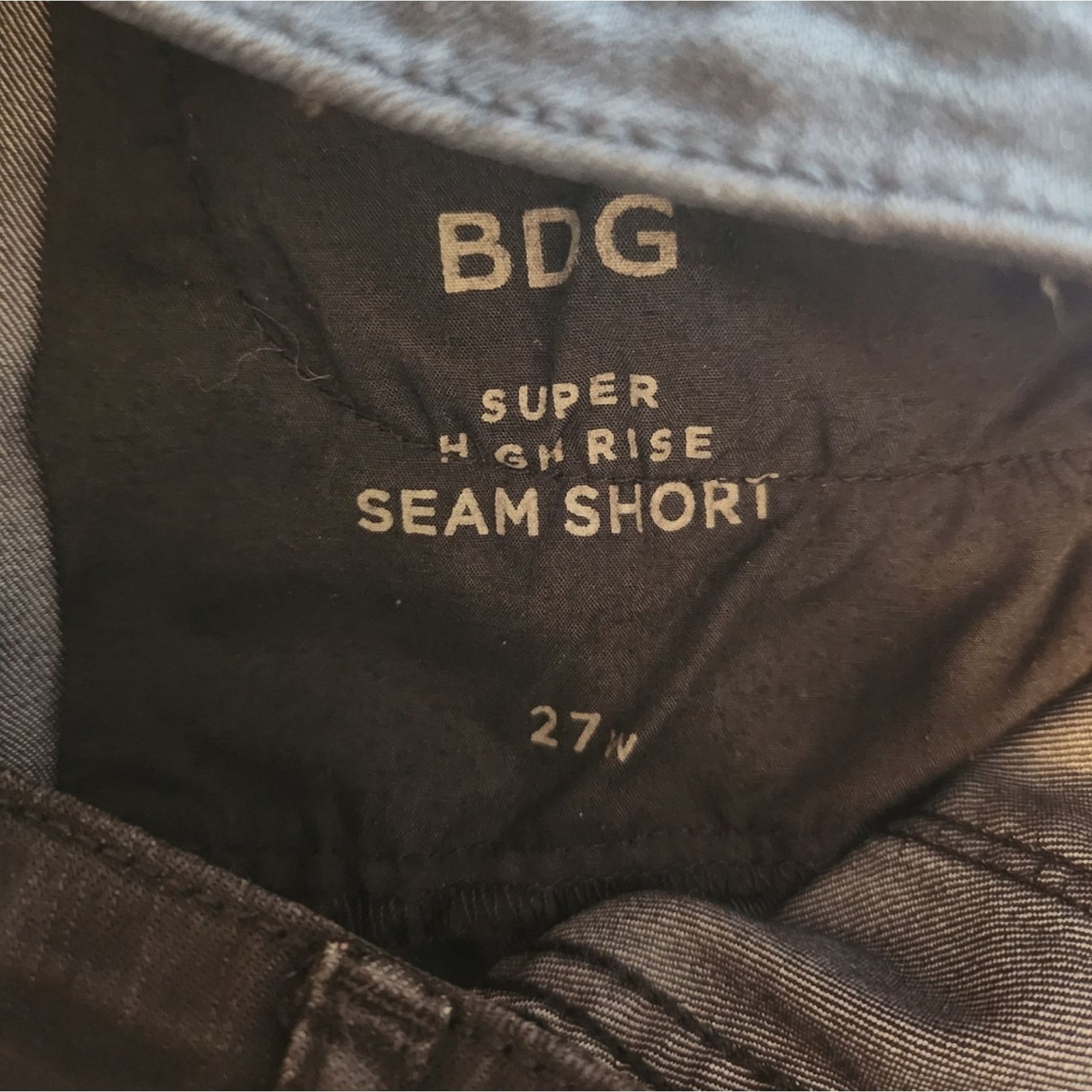 Bdg BDG Super High Rise Seam Short 27 Size 27" / US 4 / IT 40 - 10 Thumbnail