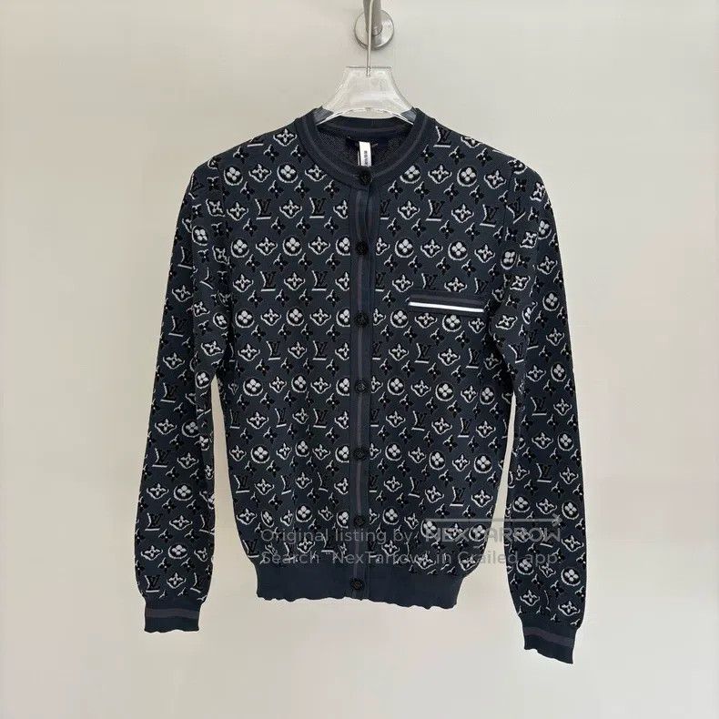 Louis Vuitton Mulberry Silk Knitted Cardigan with Old Flow