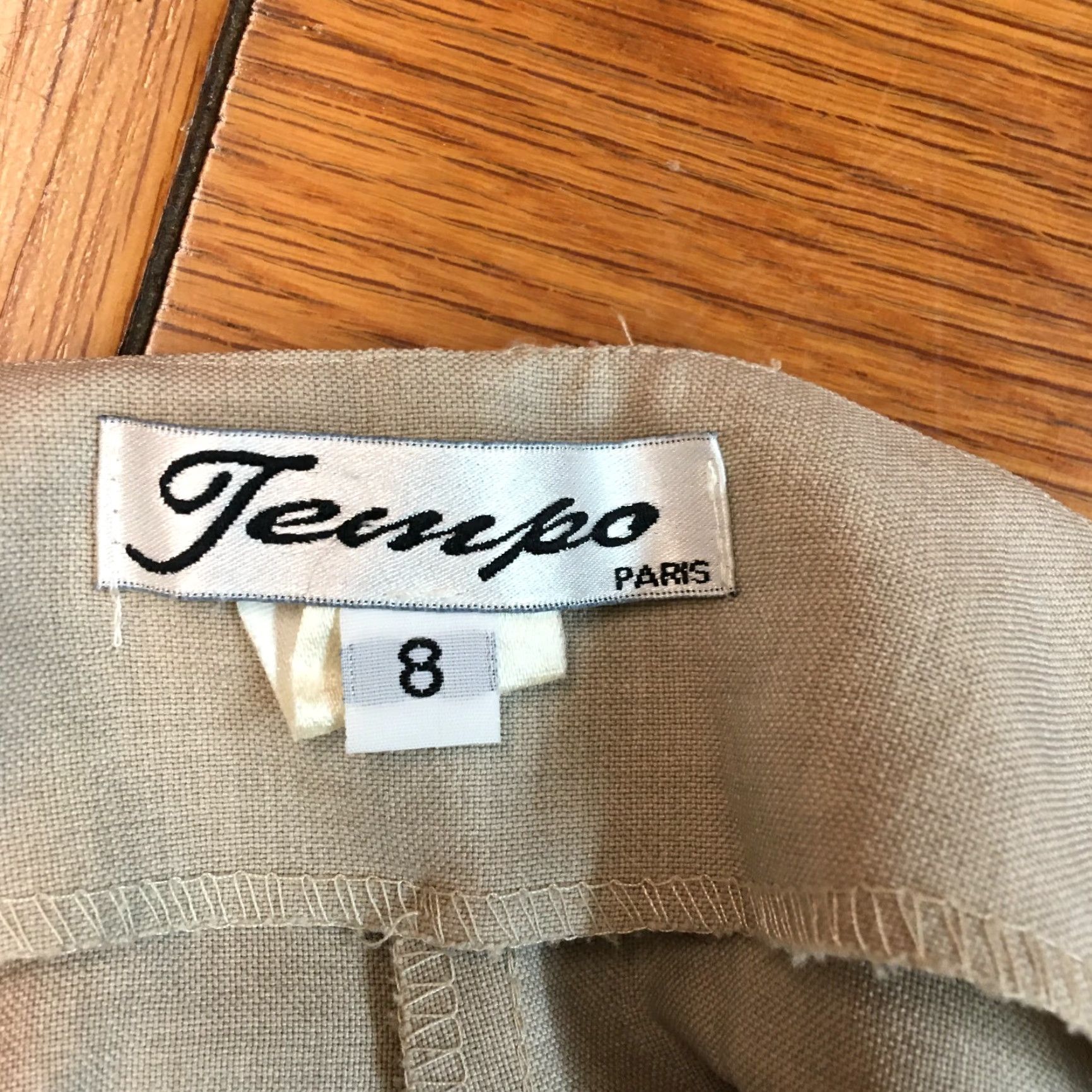 Vintage VINTAGE Tempo Paris Dress Pants Womens High Waisted Pleated Khaki Beige Size 8 31in Inseam Women's Beige Dress Pants US Seller Size 28" / US 6 / IT 42 - 7 Thumbnail