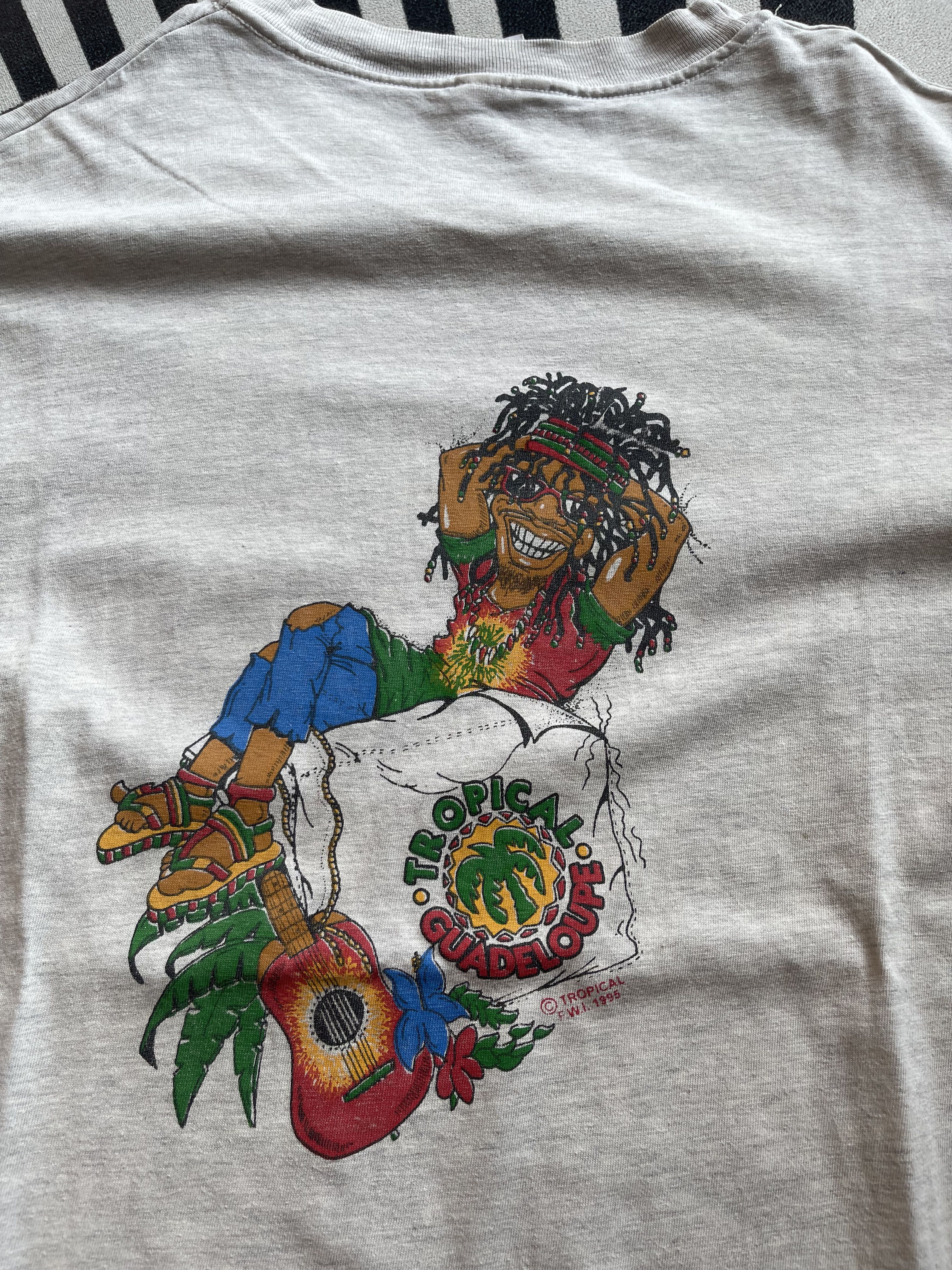 Vintage Rare Vintage 1990s Guadeloupe Island Pa Ni Pwoblem Tee Size US XL / EU 56 / 4 - 3 Thumbnail