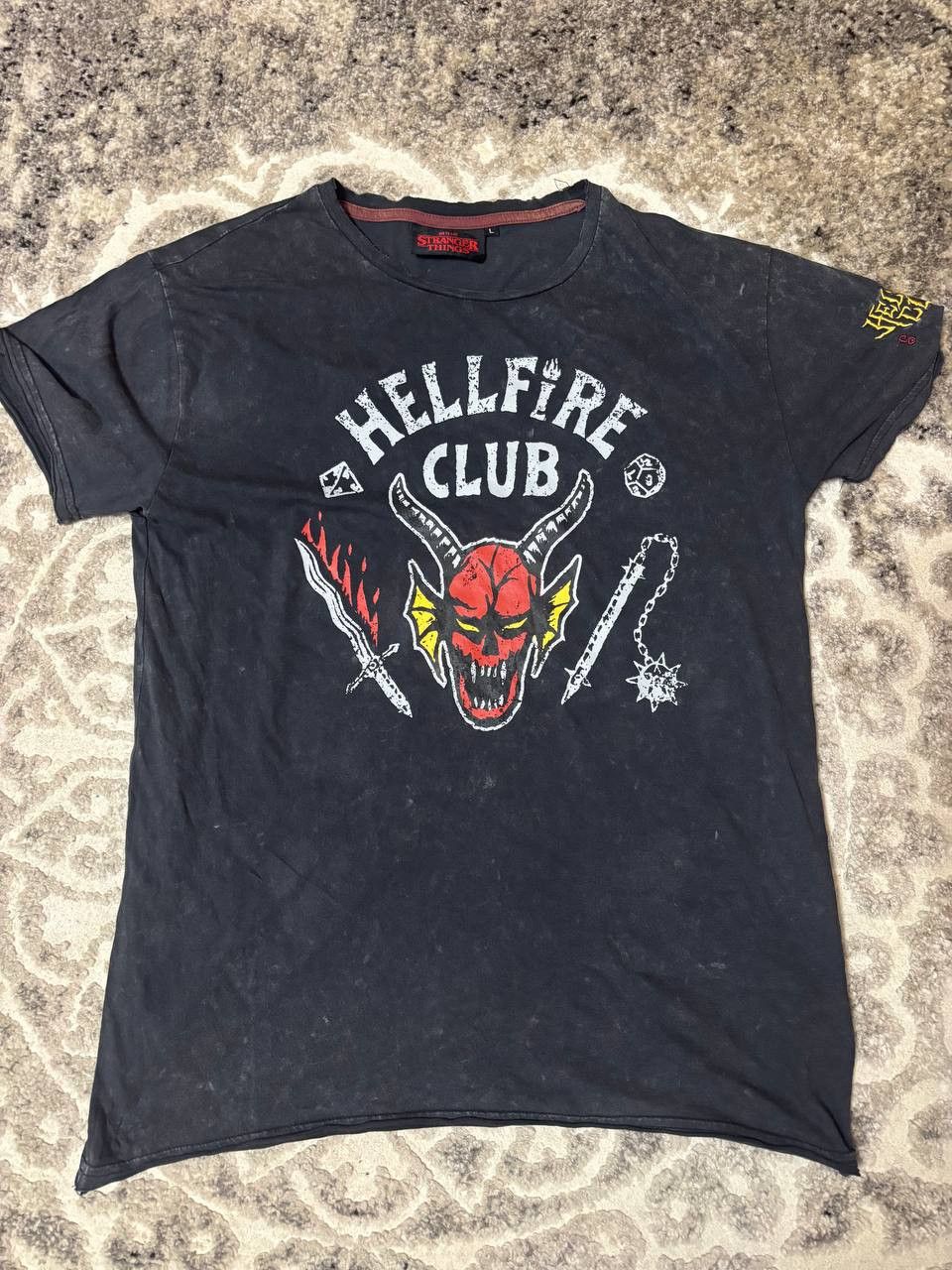 Vintage Stranger Things “Hellfire Club” Tee — Official Netflix / EMP Size US L / EU 52-54 / 3 - 13 Thumbnail
