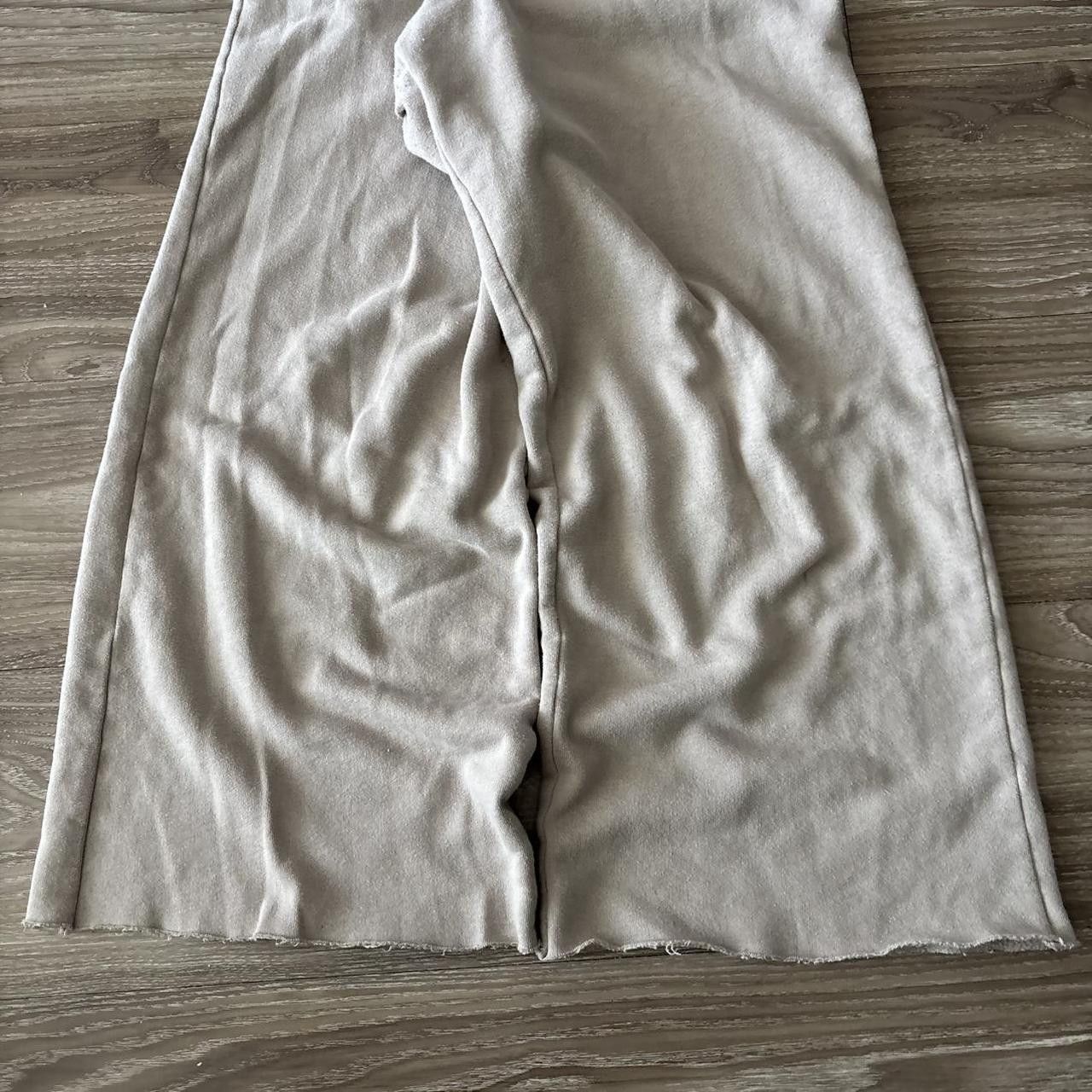 Japanese Brand Crazy Vintage Y2K/2000s Baggy Beige Wide Leg Skater Essential Sweatpants! Size M Size US 32 / EU 48 - 5 Thumbnail