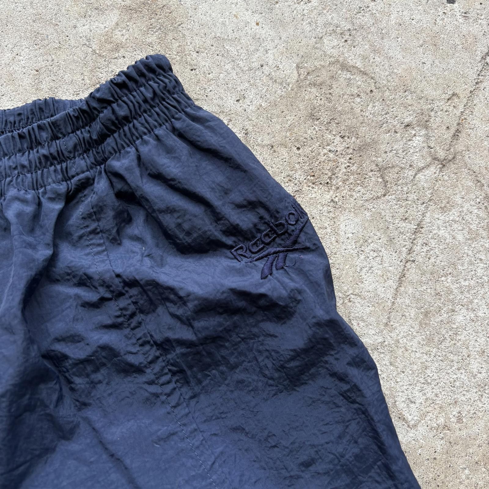 Reebok × Vintage Vintage Y2K Reebok Baggy Wide Leg Grunge Navy Track Pants Size US 30 / EU 46 - 2 Thumbnail