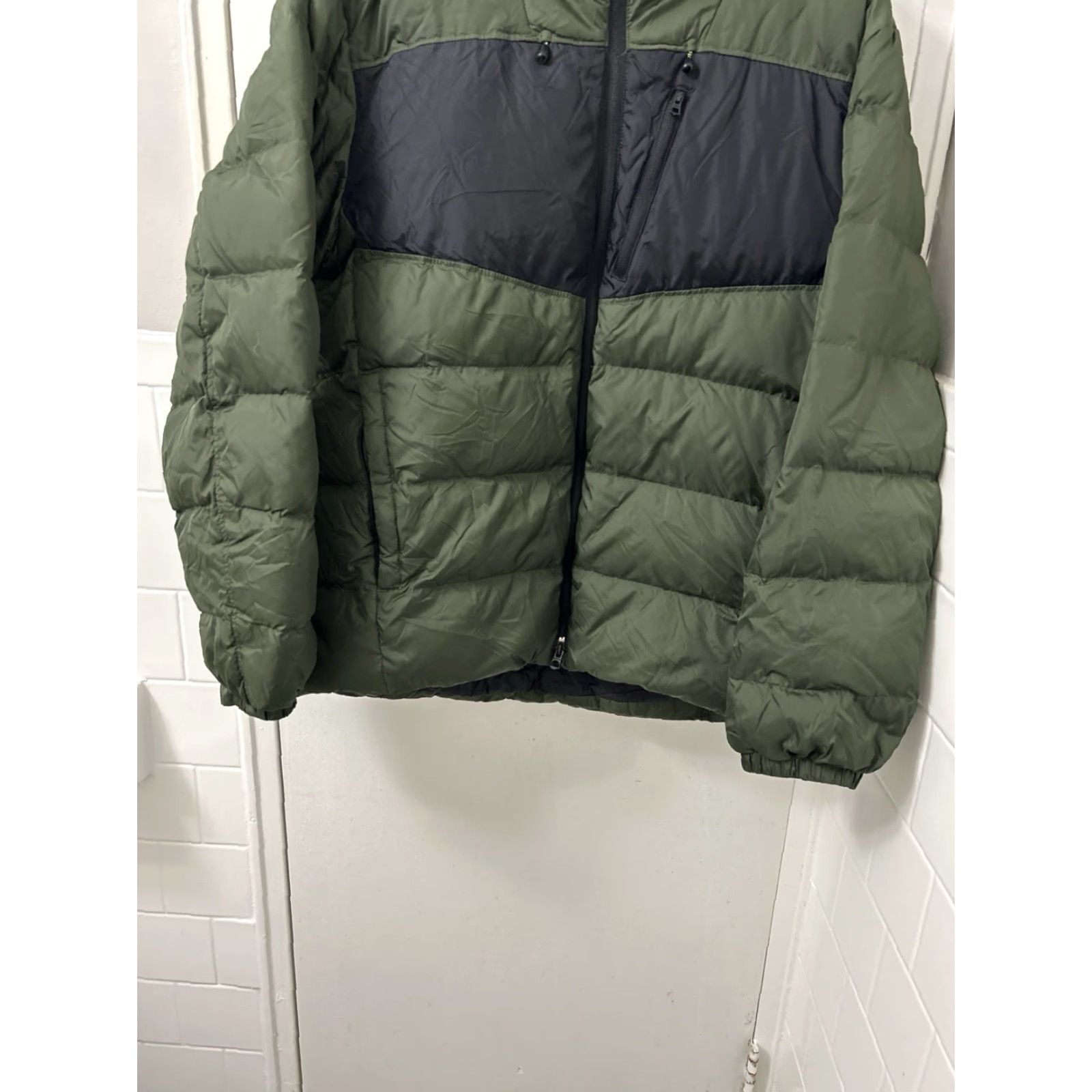 Lands' End Lands' End Hooded Puffer Jacket Mens M Green Full Zip Insulated Nylon Coat Size US M / EU 48-50 / 2 - 3 Thumbnail