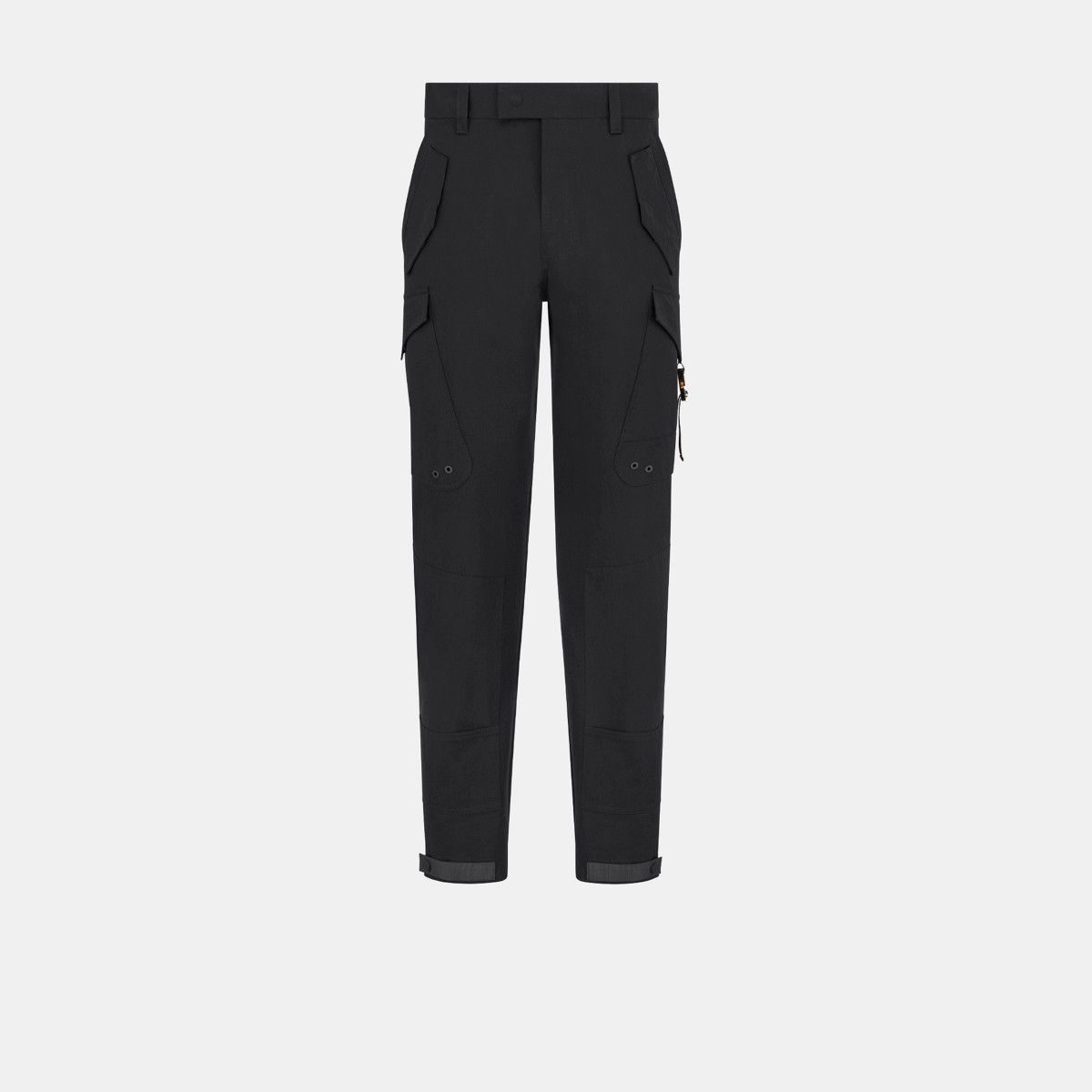 o1bcso1str0524 Pants in Black