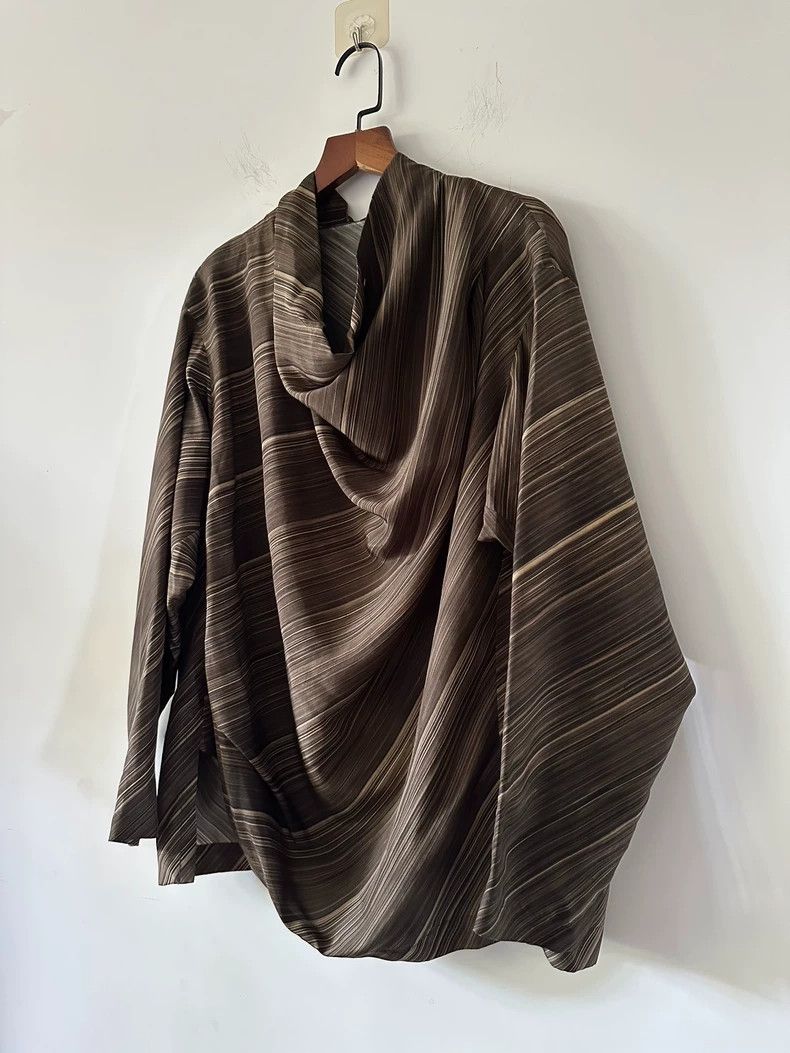 Other Issey Miyake/三宅一生 Brown pleated shirt Size M / US 6-8 / IT 42-44 - 2 Thumbnail