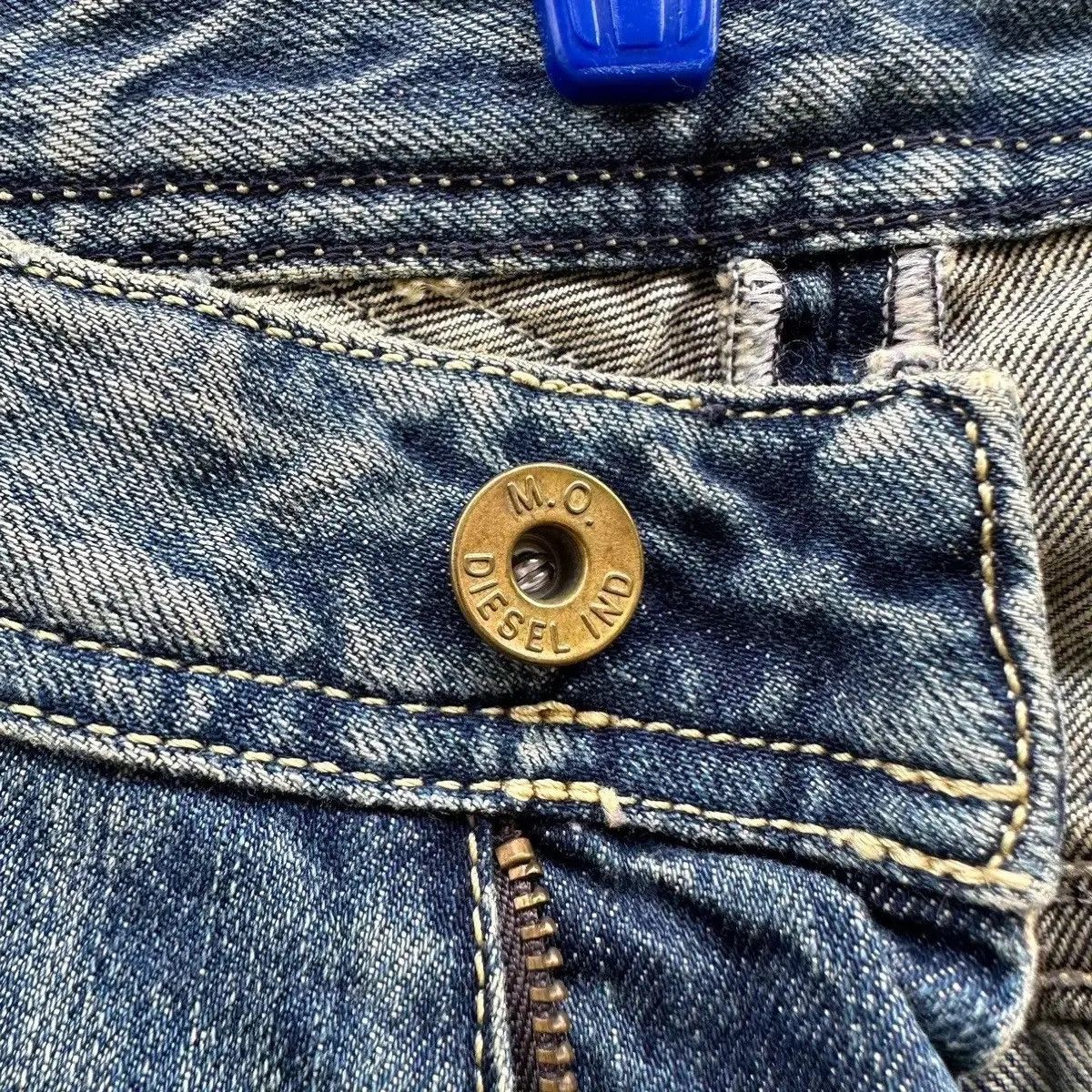 Vintage ‼️ THRASED 🔥 DIESEL THANAZ JEANS VINTAGE DENIM RIPPED PANTS Size US 30 / EU 46 - 9 Thumbnail