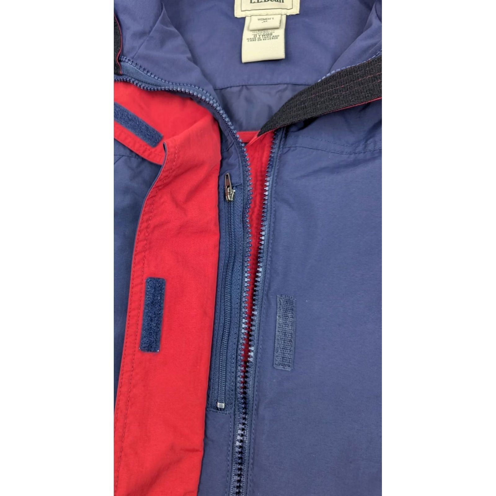 Vintage VINTAGE LL Bean Rain Jacket Women M Reg Navy Blue Stowaway Hood Hooded Zipper Logo Button Liner Not Included Jacket Size M / US 6-8 / IT 42-44 - 5 Thumbnail