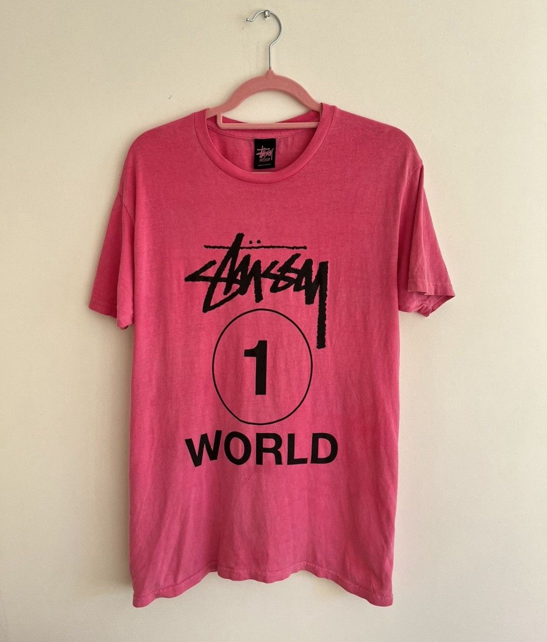 Stussy Stussy vintage one world one love pink Tee rare usa Size US M / EU 48-50 / 2 - 1 Thumbnail